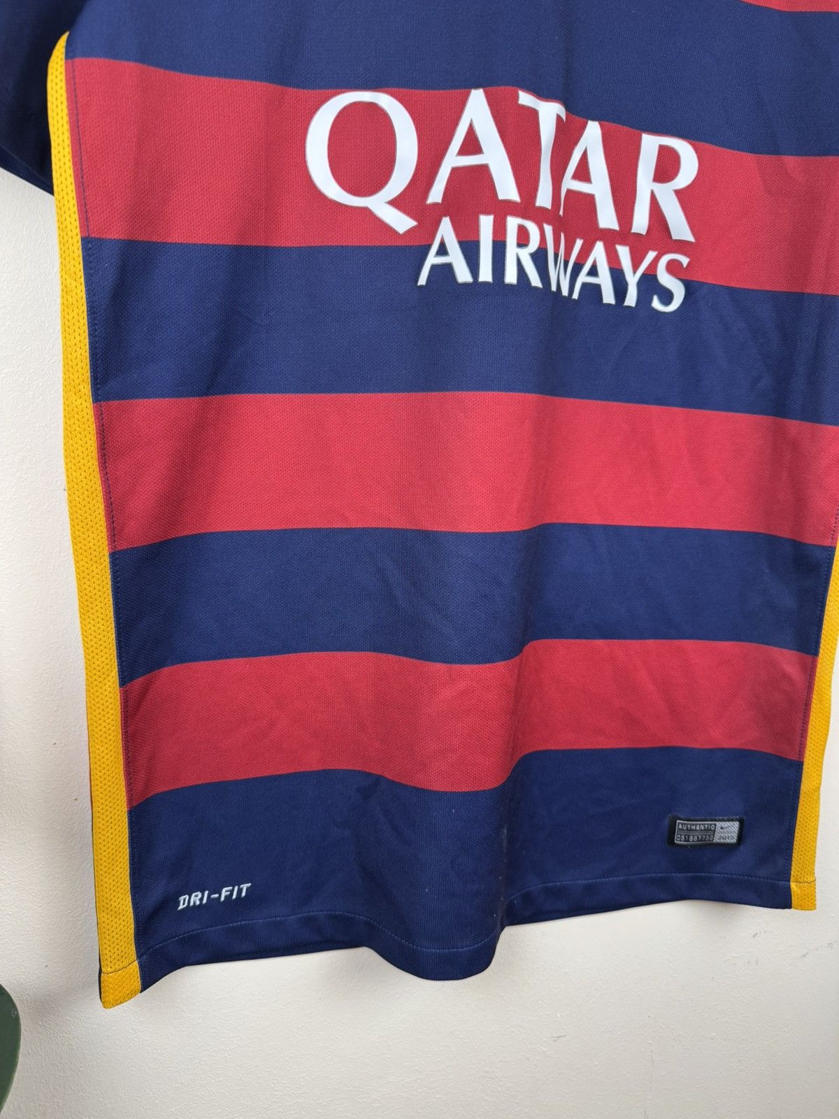 Nike Barcelona 2015 2016 Jersey Nike Home Kit Football Soccer S Size US S / EU 44-46 / 1 - 10 Thumbnail