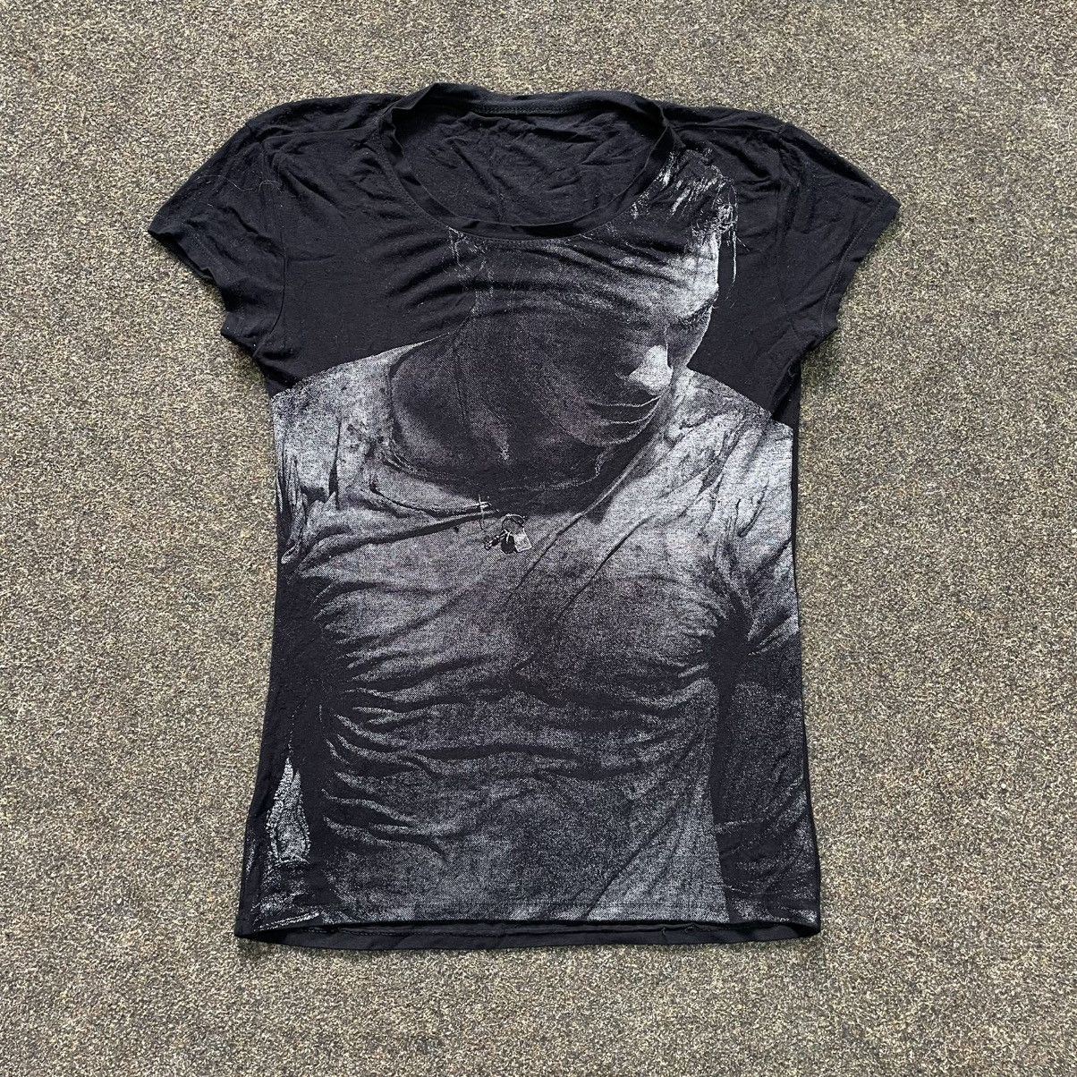 Vintage Vintage 90s Abstract Graphic Tee Y2K Grunge Streetwear S Size S / US 4 / IT 40 - 1 Thumbnail