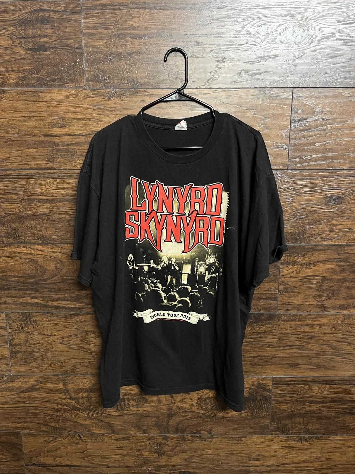 Designer Lynyrd Skynyrd 2015 Tour T-shirt - World Tour Shirt 2XL Size US XXL / EU 58 / 5 - 1 Thumbnail