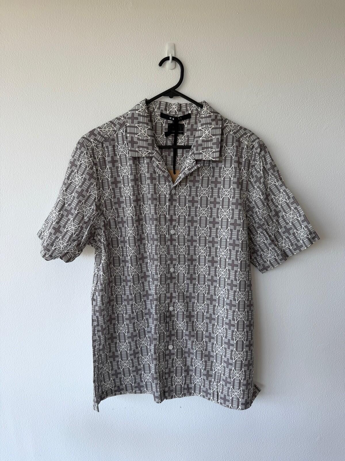 Ksubi new ksubi medium short sleeve resort shirt plus grey logo Size US M / EU 48-50 / 2 - 1 Thumbnail