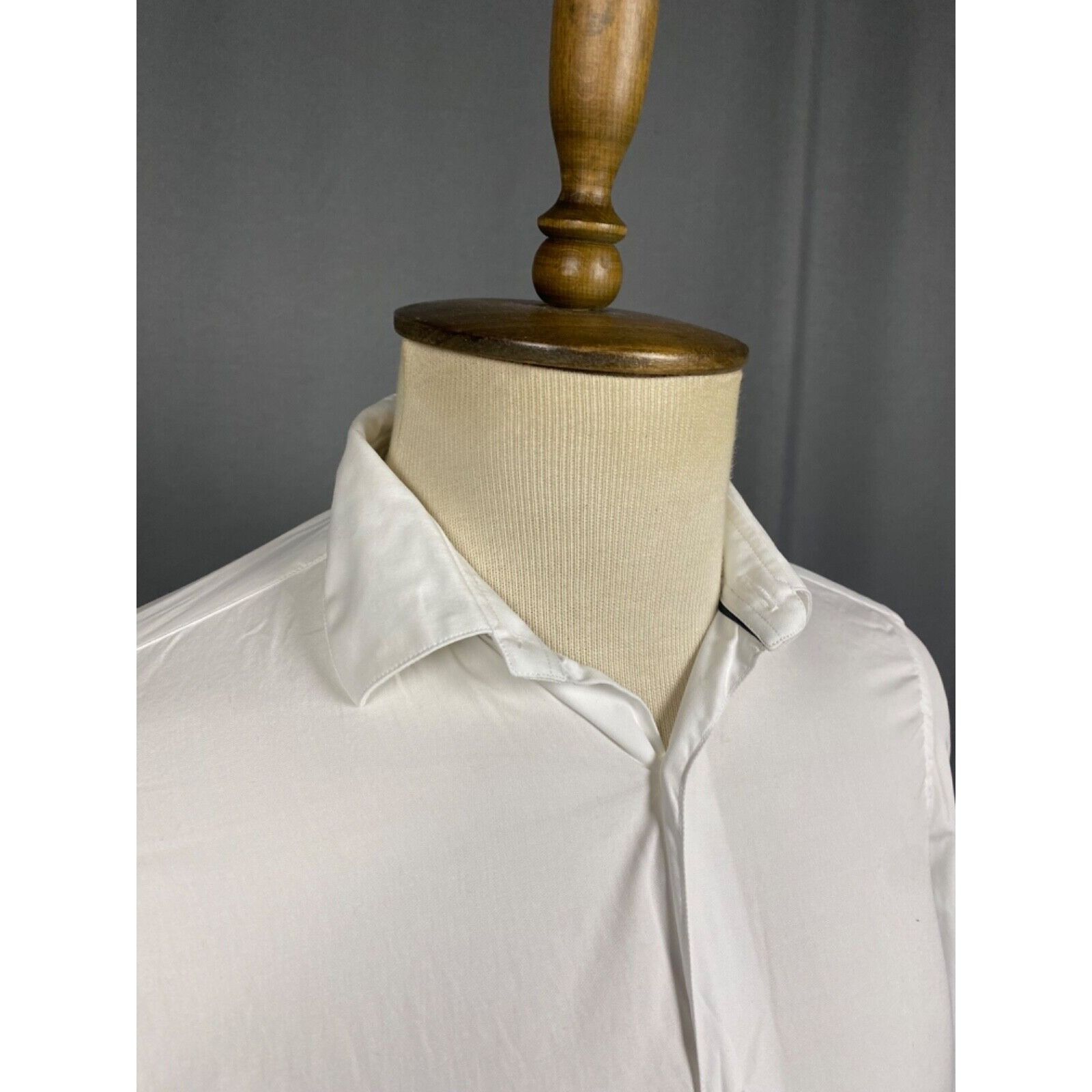 Burberry Burberry Men's White Longsleeve Shirt Size 15 - 38 Size US M / EU 48-50 / 2 - 5 Thumbnail