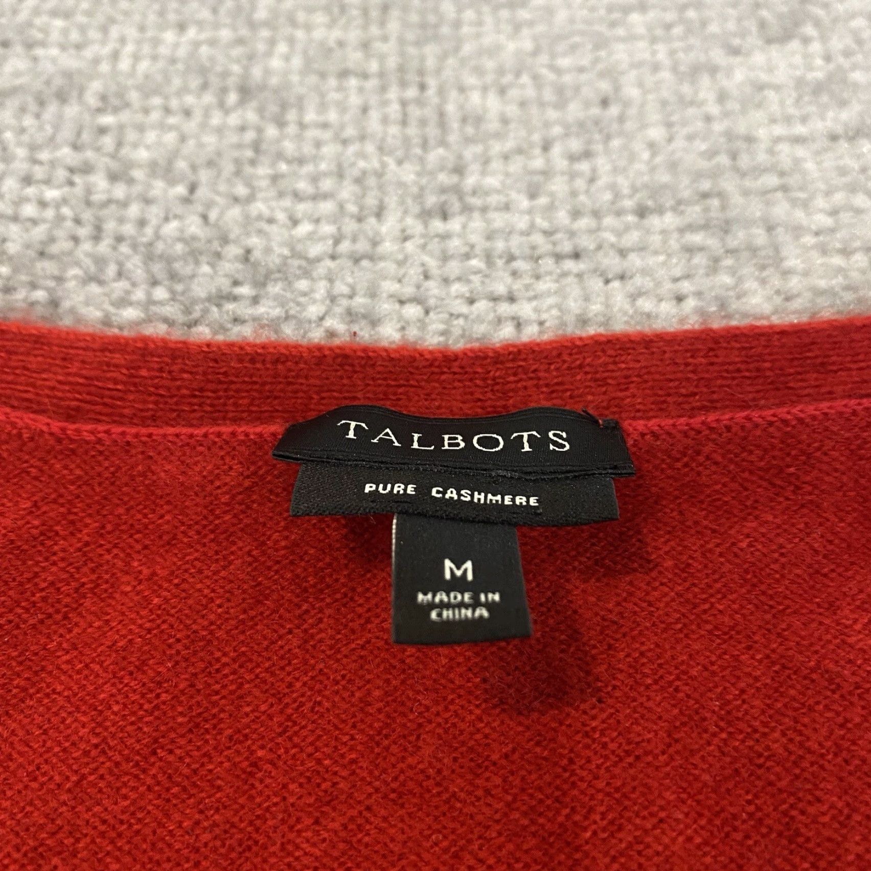 Talbots TALBOTS Cashmere Sweater Women Medium Red Deep V-Neck Long Sleeve Knit Pullover Regular Size M Vintage No Size M / US 6-8 / IT 42-44 - 2 Thumbnail
