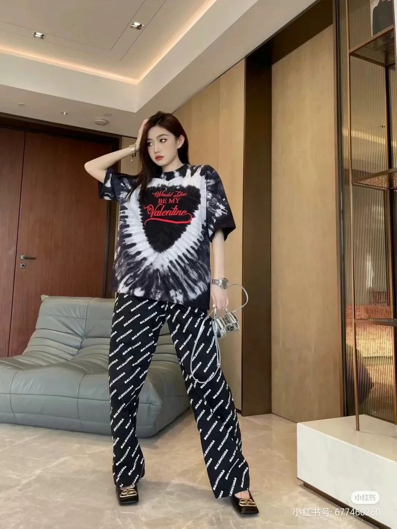 Balenciaga Balenciaga Tie-dyed love short sleeves Size XS / US 0-2 / IT 36-38 - 8 Thumbnail