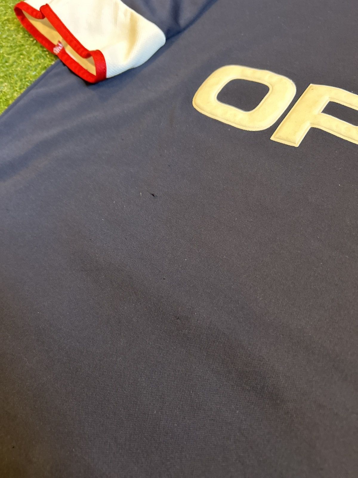 Adidas × Vintage 99/00 AC Milan Centenary Maldini Third Shirt Size US L / EU 52-54 / 3 - 9 Thumbnail