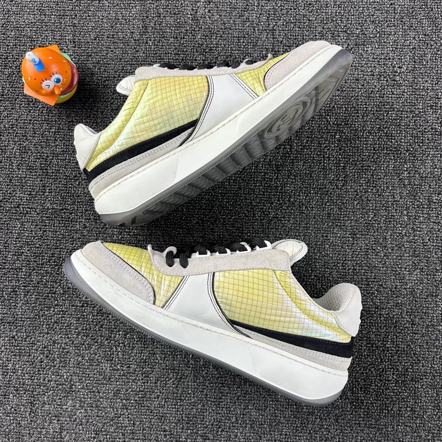 Chanel Chanel 23P sneakers EU36.5 lightly worn Size US 6 / IT 36 - 3 Thumbnail