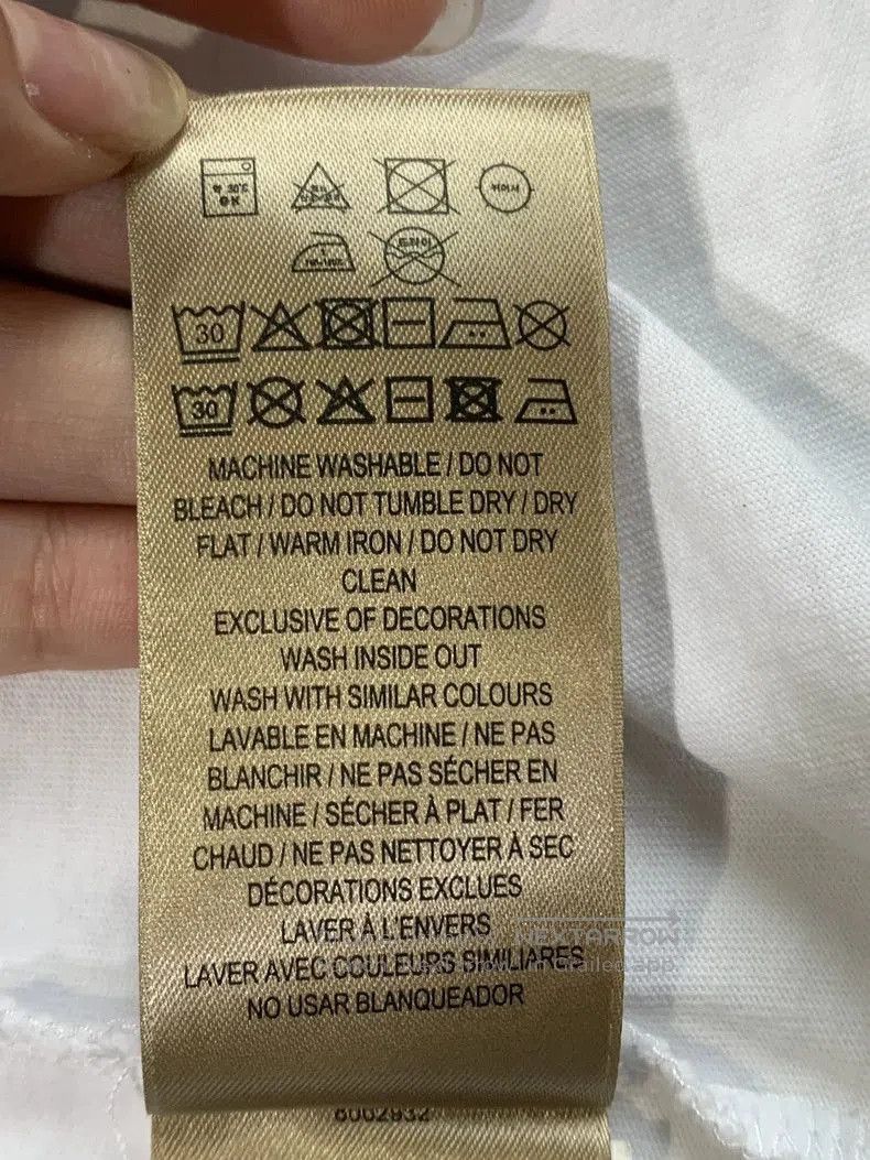 Burberry Burberry Short Sleeve Graphic T. Size US XS / EU 42 / 0 - 6 Thumbnail