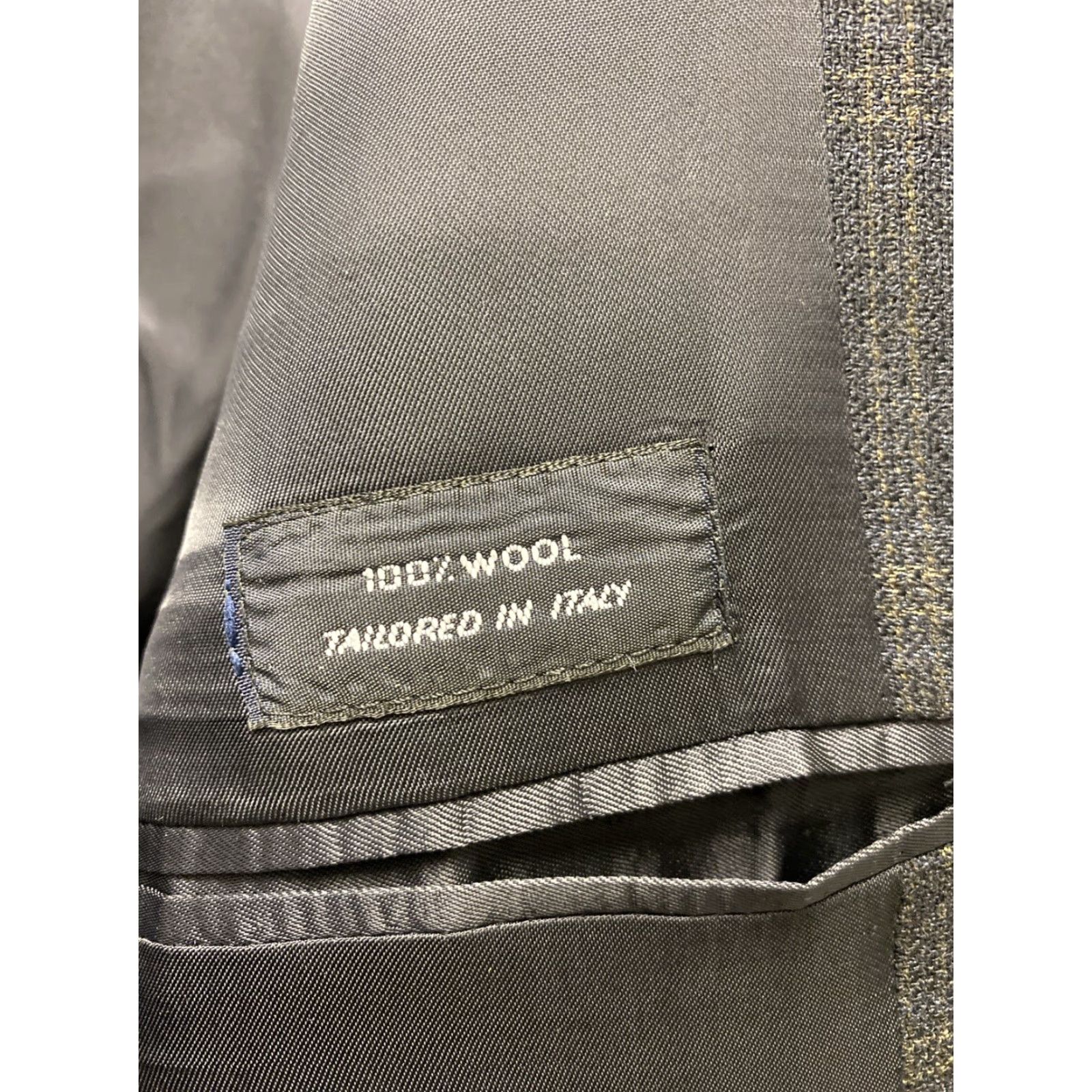 Faconnable Façonnable Windowpane Plaid Sport Coat Blazer 46R Wool Dark Gray /97-81 FACONNABLE Windowpane Plaid Sport Coat Blazer 46R Wool Gray Dark 97-81 Size 46R - 7 Thumbnail