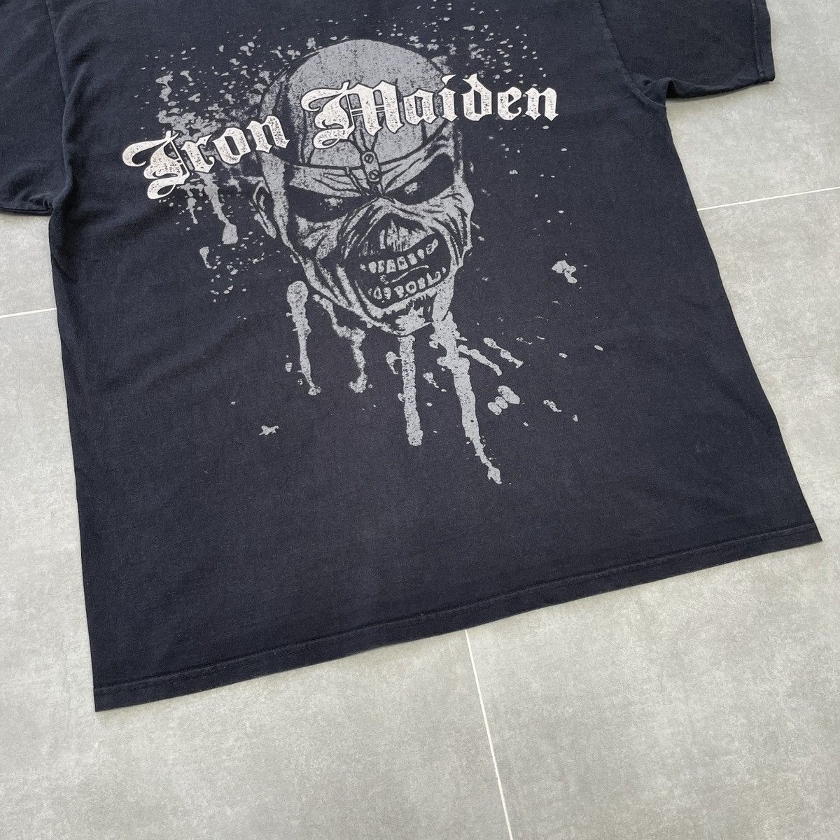 Band Tees × Iron Maiden Iron Maiden The Crooper 2011 T-Shirt Size XXL Size US XXL / EU 58 / 5 - 14 Thumbnail