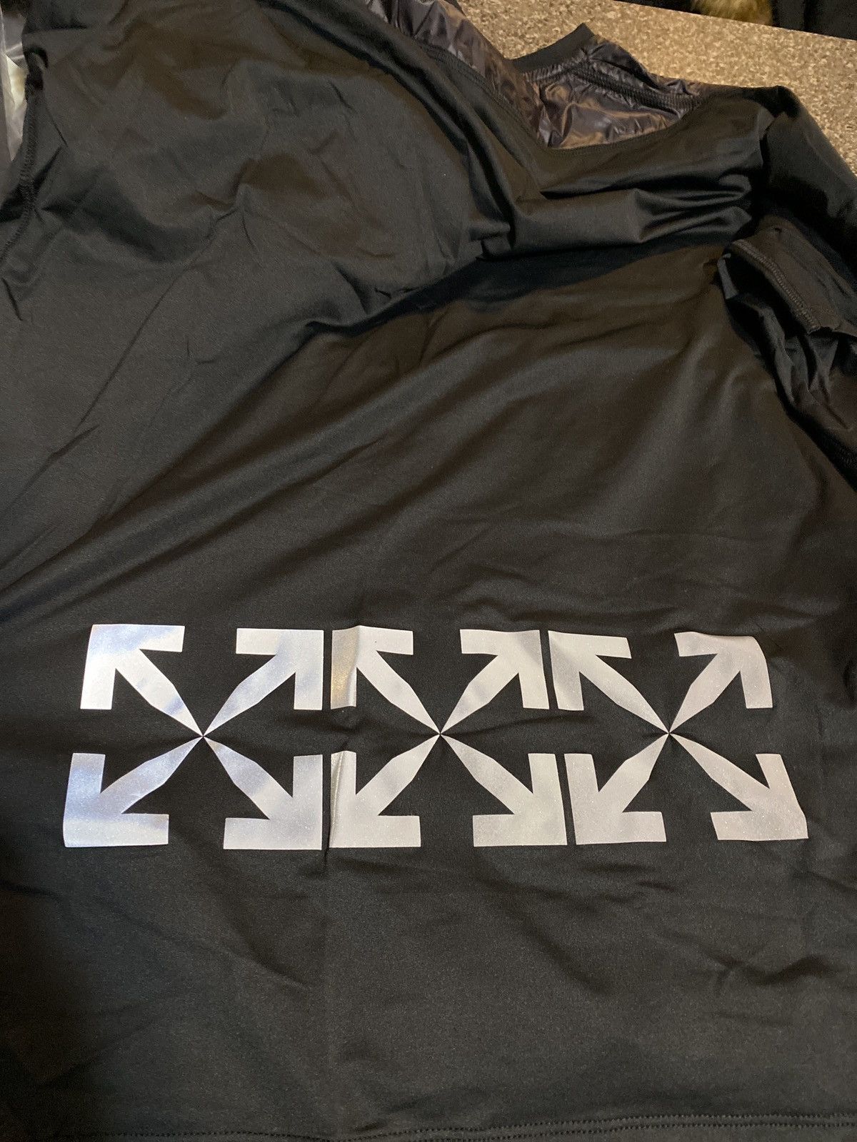 Off-White × Virgil Abloh Off-White Jogging T-Shirt Black Silver/ UO T-Shirt Size US M / EU 48-50 / 2 - 3 Thumbnail