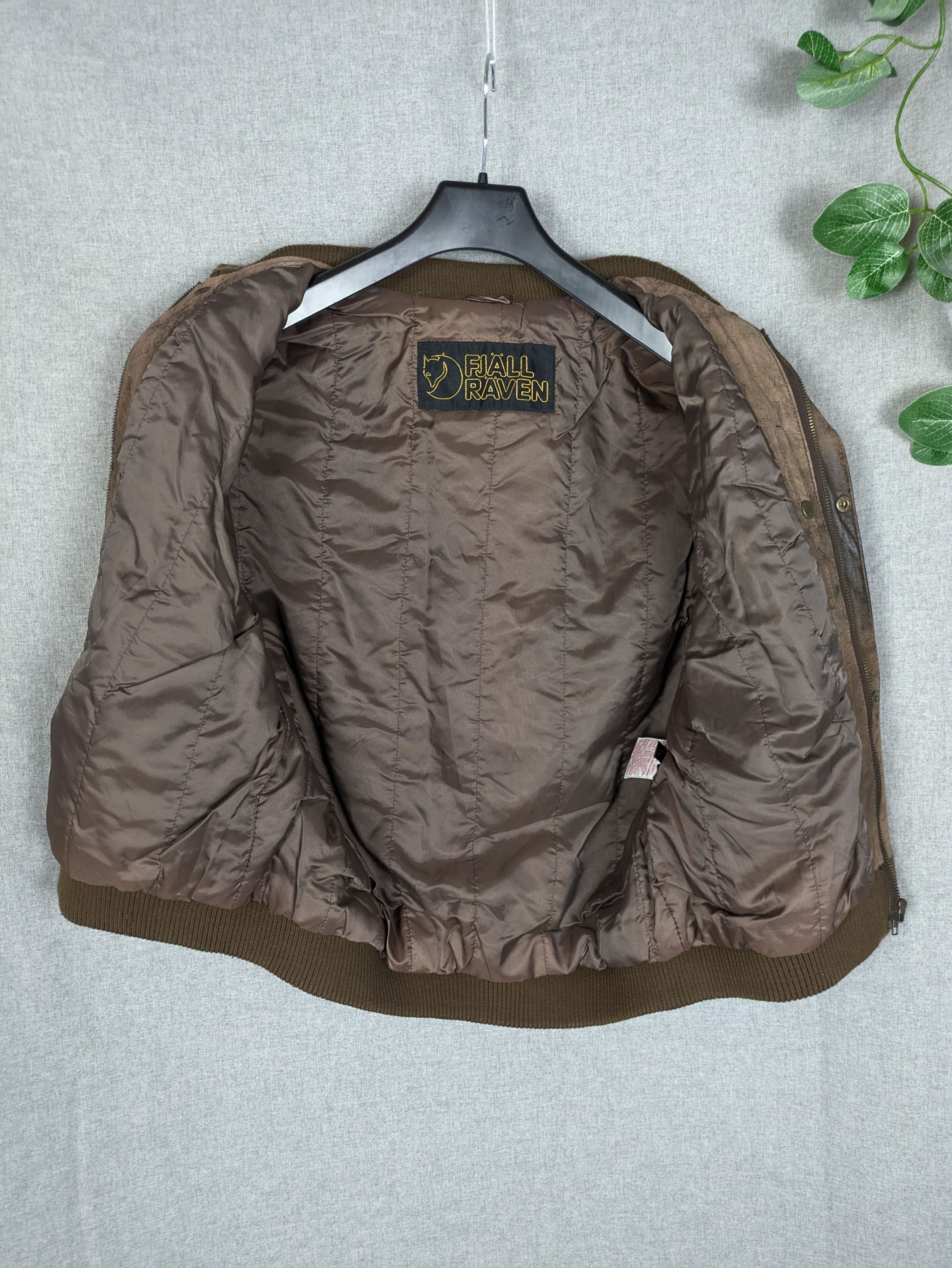 Fjallraven Fjällräven XL Men Leather Vest 90s Vintage Jacket fjallraven Size US XL / EU 56 / 4 - 6 Thumbnail