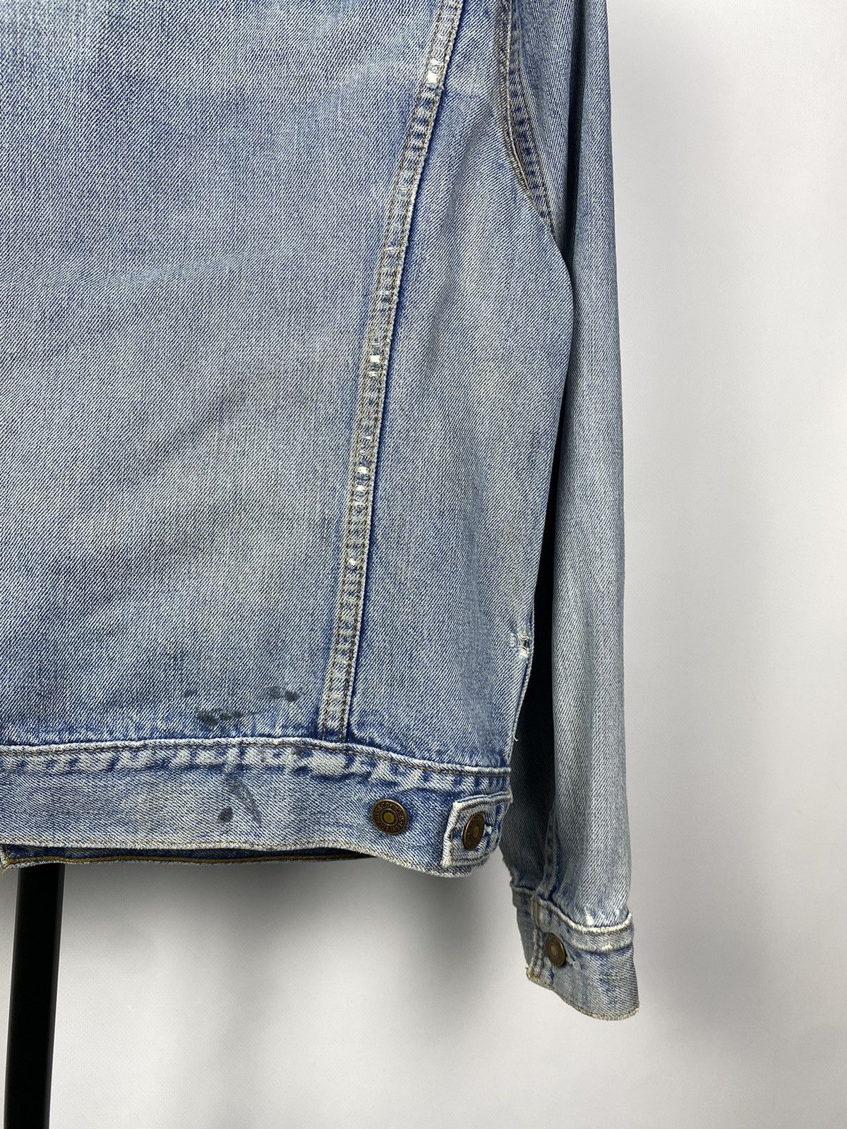 Jean × Levi's × Levi's Vintage Clothing Vintage 90's Distressed Levi's Trucker Denim Jacket Small Size US S / EU 44-46 / 1 - 13 Thumbnail