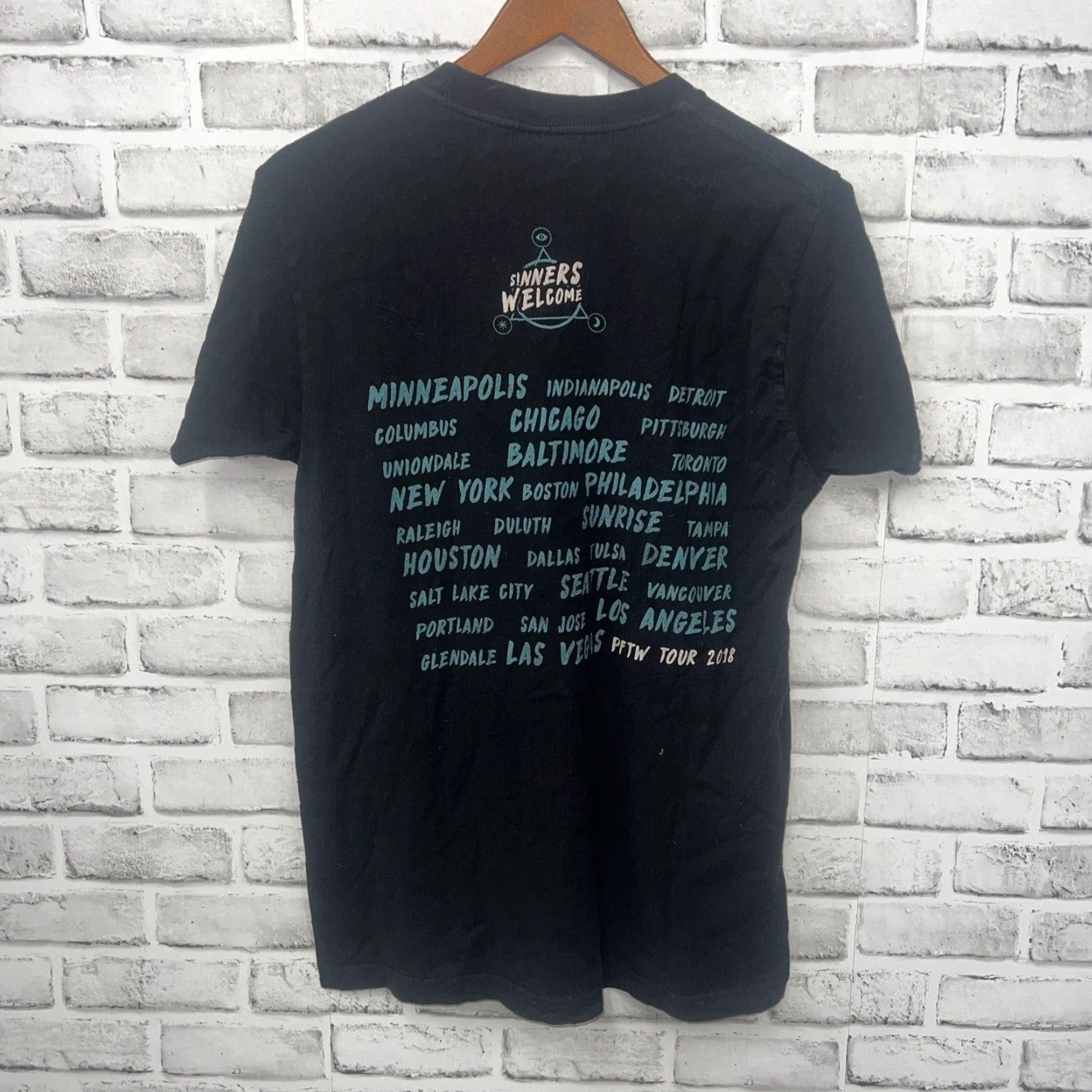Vintage VINTAGE Panic At The Disco Pray For The Wicked Tour T-Shirt Mens Medium Black Men's Size US M / EU 48-50 / 2 - 4 Thumbnail