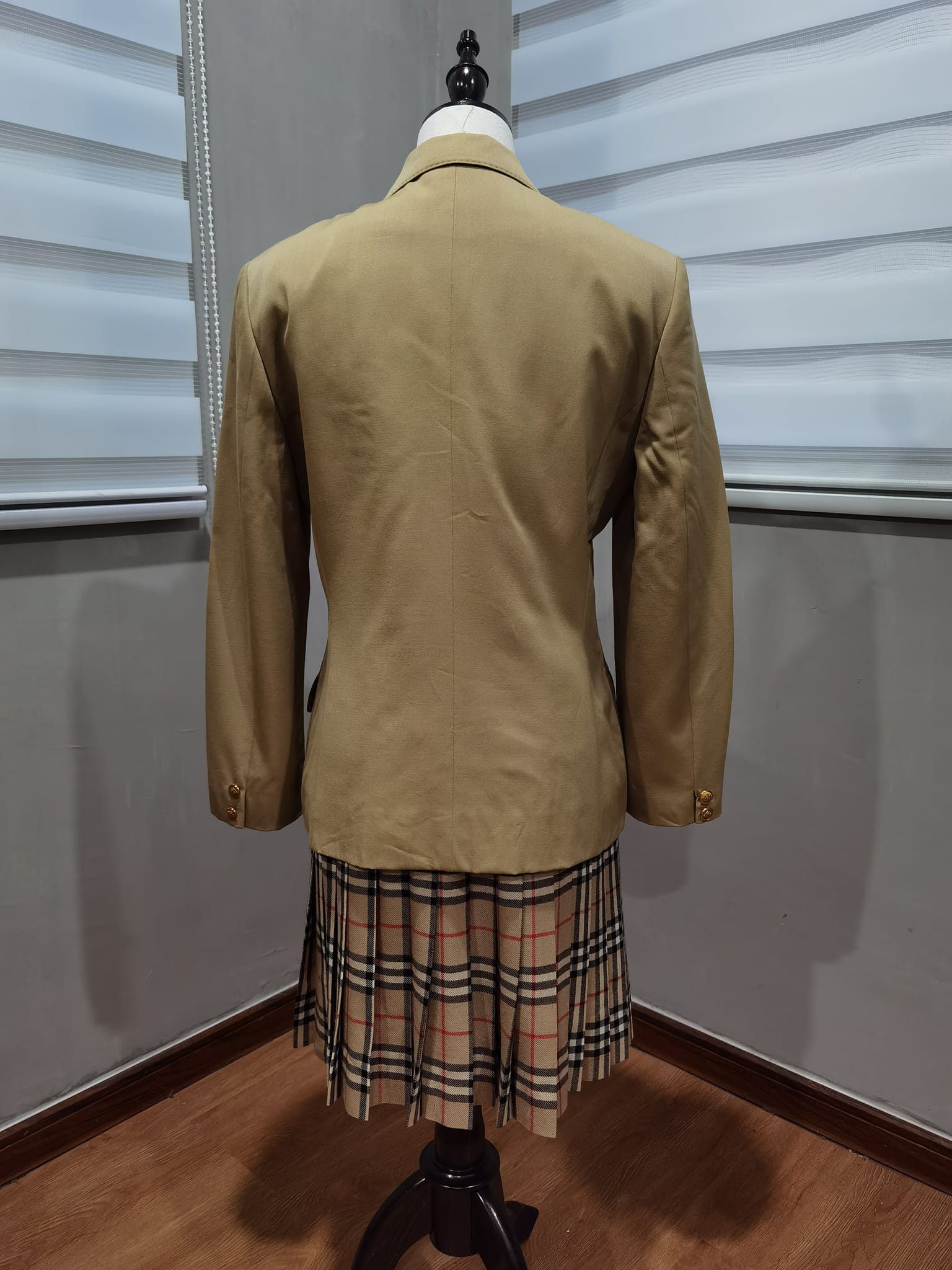 Aquascutum × Designer Vintage Aquascutum woman blazer S 2106 Size S / US 4 / IT 40 - 2 Thumbnail
