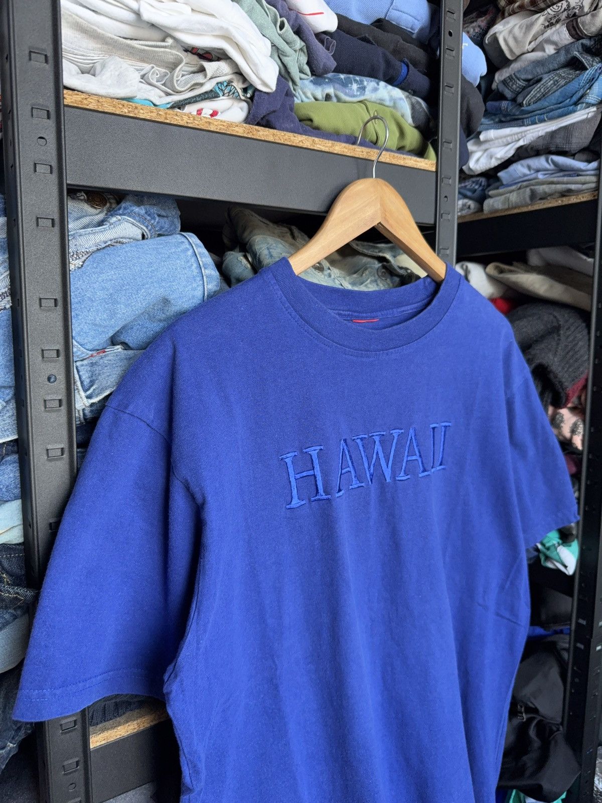 Vintage Vintage Retro 90s Logo HAWAII USA Surf T Shirt Size US XL / EU 56 / 4 - 2 Thumbnail