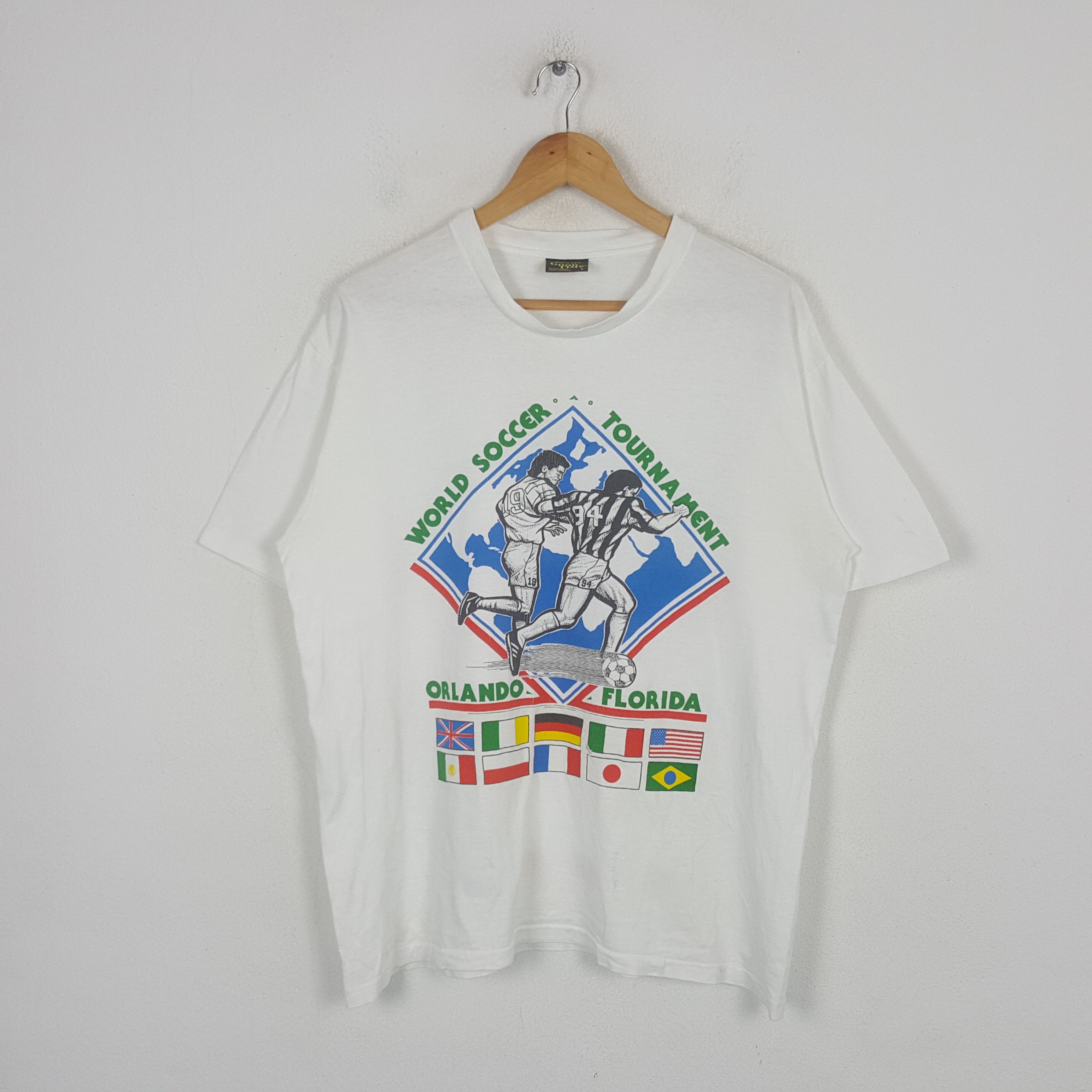 Vintage Vintge World Soccer Tournament Florida Tshirt C299N43 Size US L / EU 52-54 / 3 - 1 Thumbnail