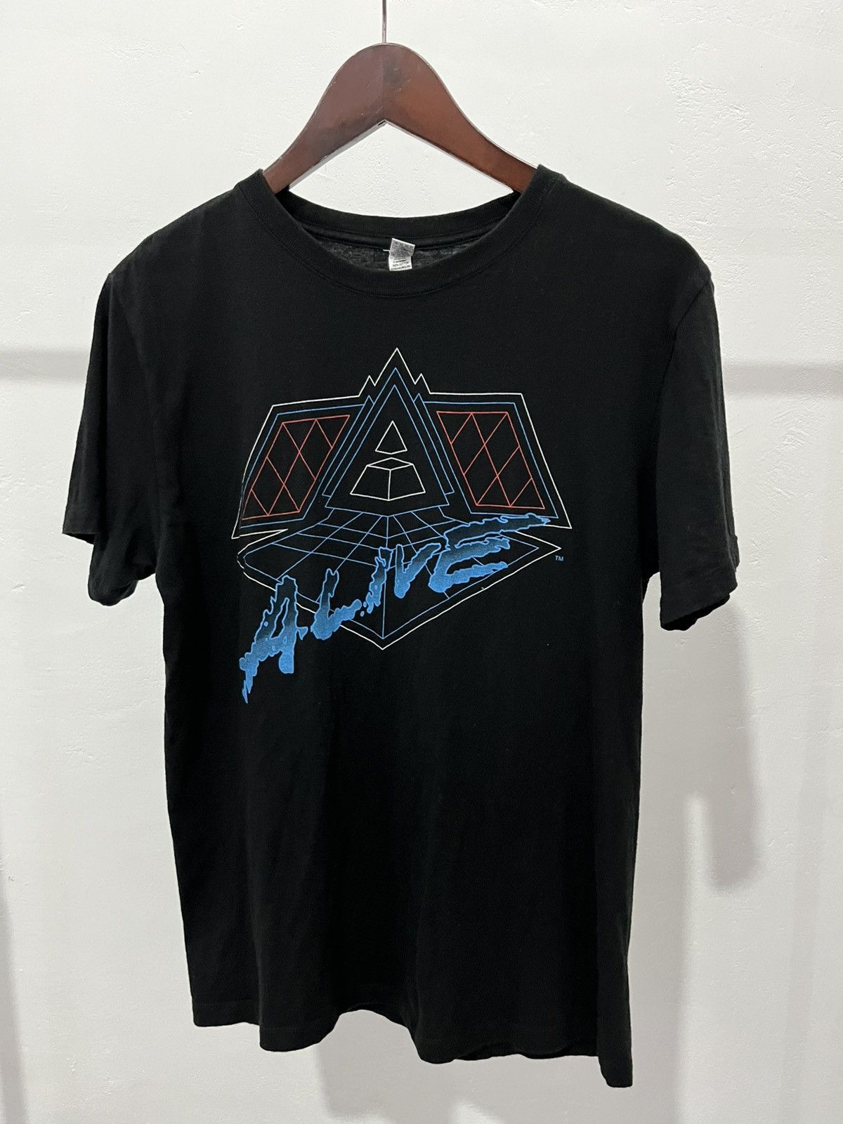 Band Tees DAFT PUNK ALIVE TOUR 2007 Size US M / EU 48-50 / 2 - 1 Thumbnail
