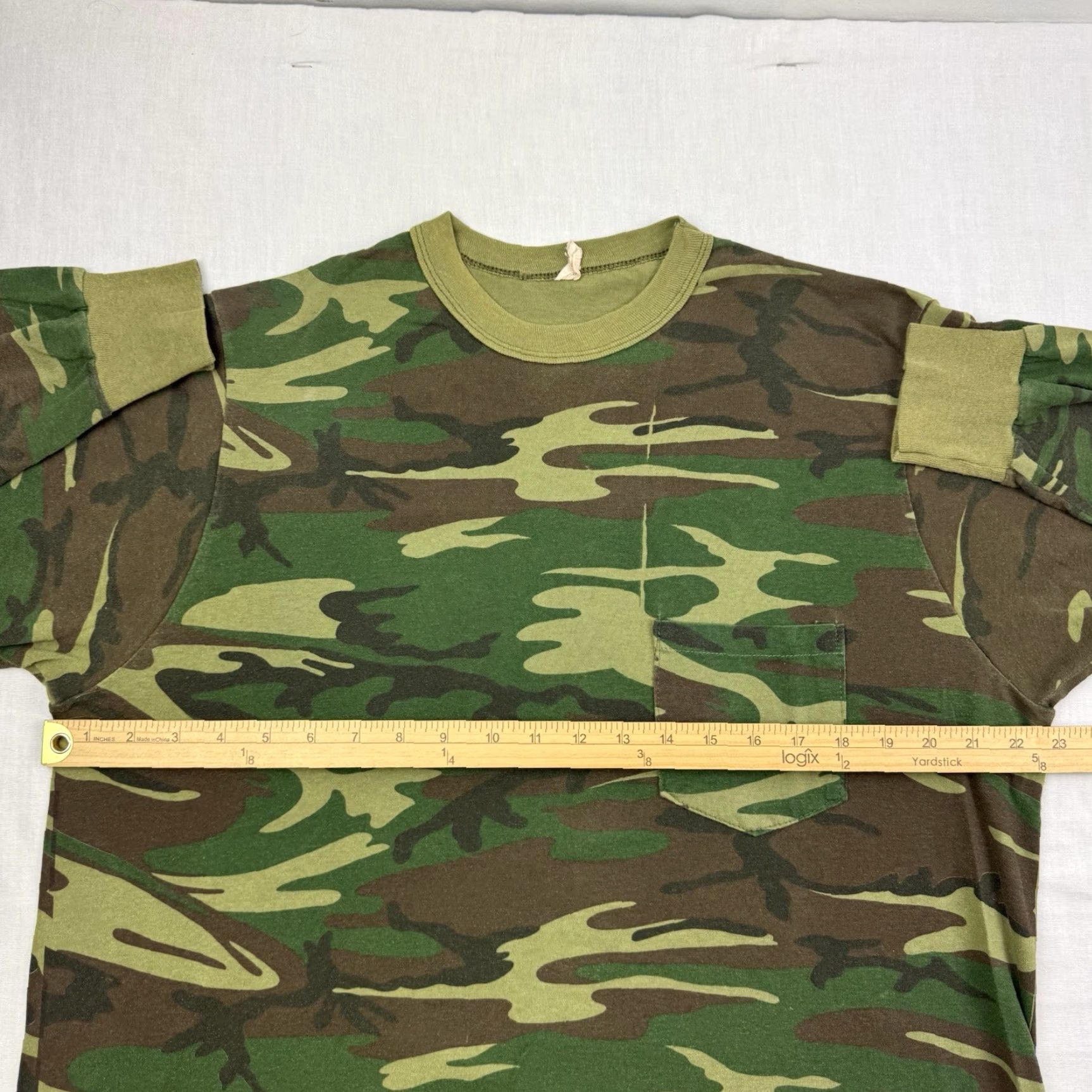 AMO VINTAGE Camo Long Sleeve T Shirt Adult Large Hunting Grunge Hipster 80s Pocket Size US L / EU 52-54 / 3 - 7 Thumbnail