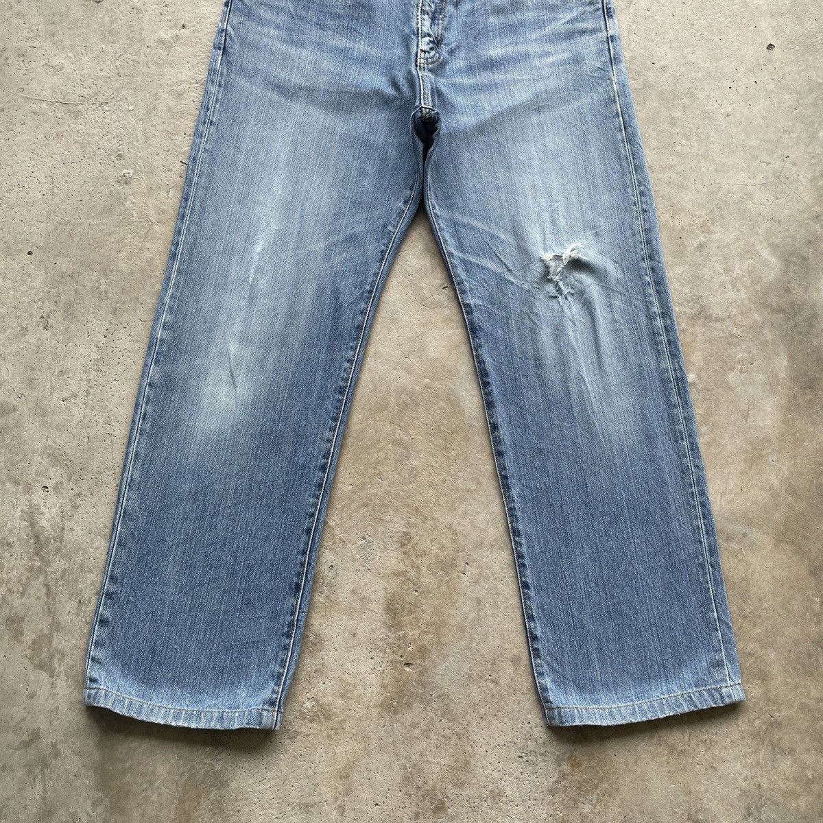 Japanese Brand × Jean × Vintage Vintage Japanese Faded Distressed Jeans Pants Denim W32 Size US 32 / EU 48 - 4 Thumbnail