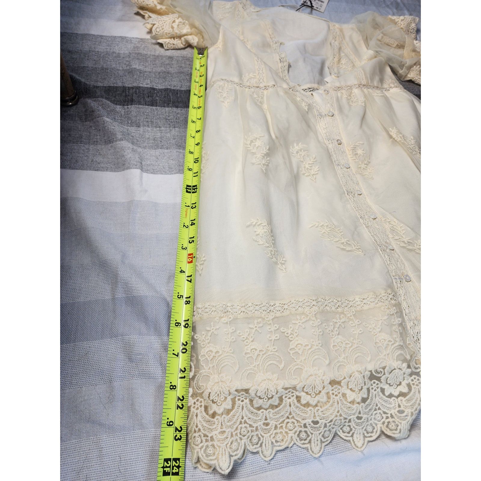 Zara NWT Zara white lace or embroidered mini-dress Size L / US 10 / IT 46 - 2 Thumbnail