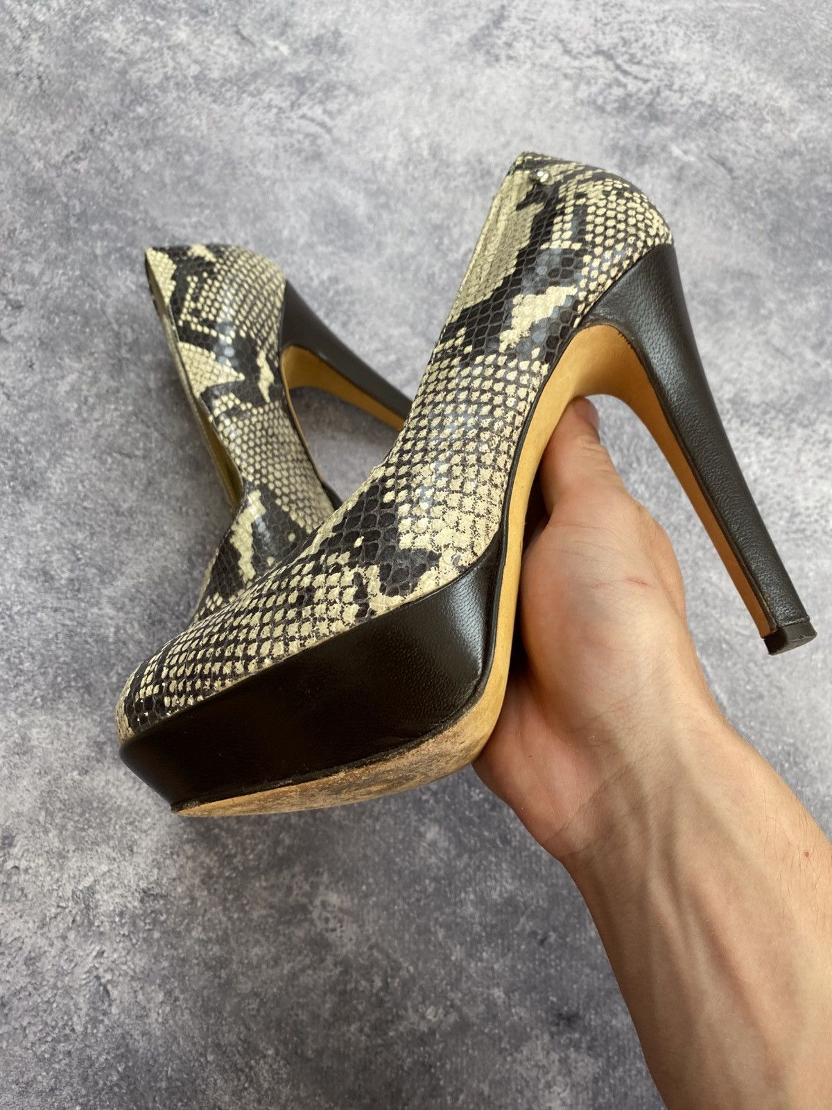 Just Cavalli Vintage Just Cavalli Heels Snake Print Shoes Made in Italy Size US 8 / IT 38 - 6 Thumbnail