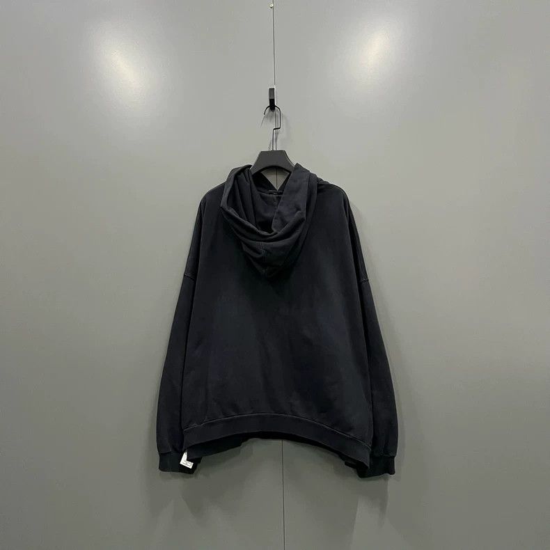 Balenciaga Balenciaga 3XL embroidered hoodie Size US L / EU 52-54 / 3 - 4 Thumbnail