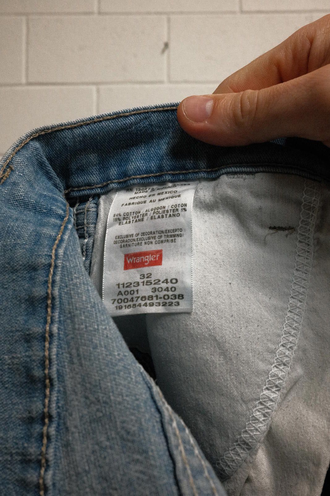 Wrangler Wrangler Classic Light Blue Denim Shorts Size 32 Size US 32 / EU 48 - 3 Thumbnail