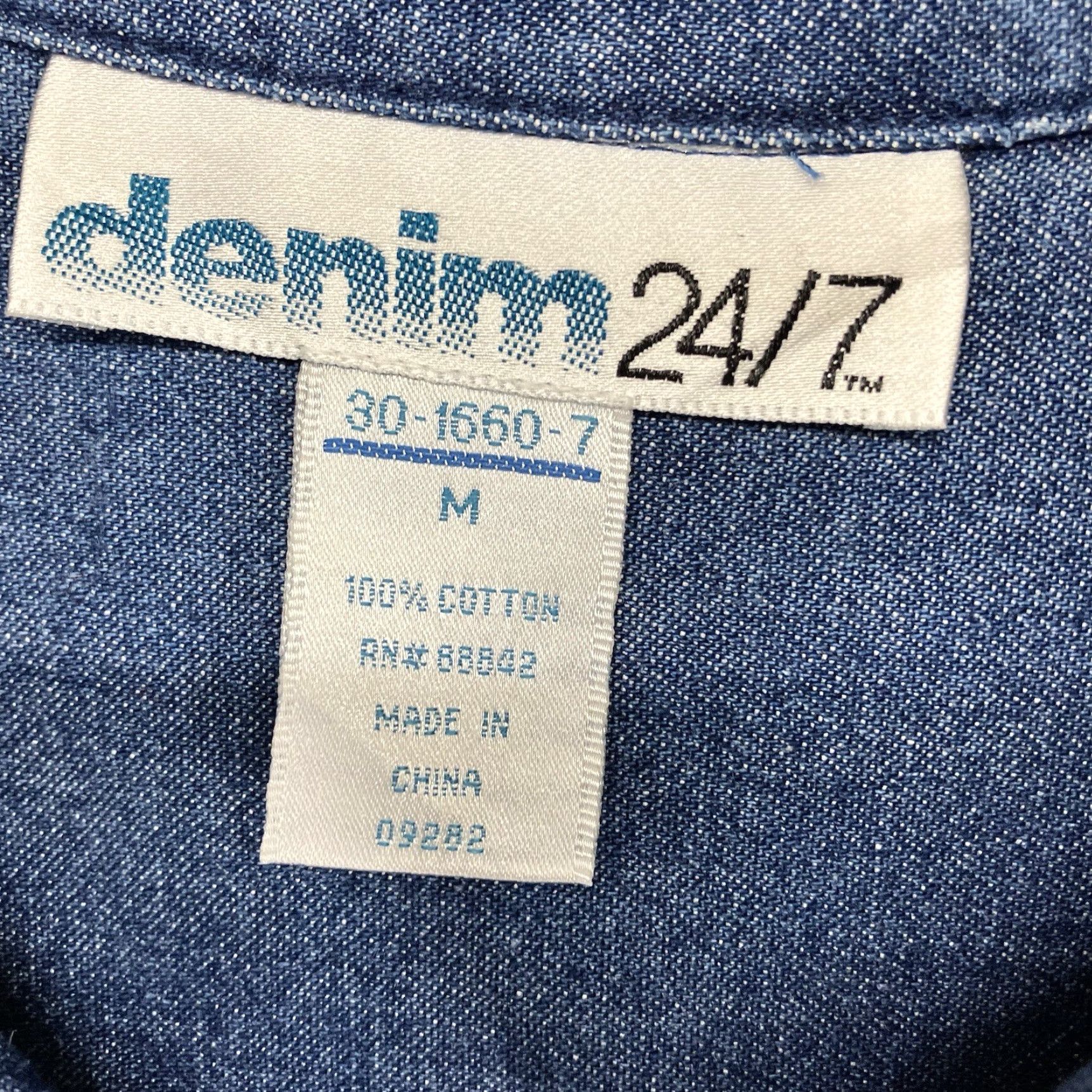 Vintage VINTAGE Denim 24/7 Button-Up Top Women's M Blue Cowboy Western 90s Retro Classic Size M / US 6-8 / IT 42-44 - 3 Thumbnail