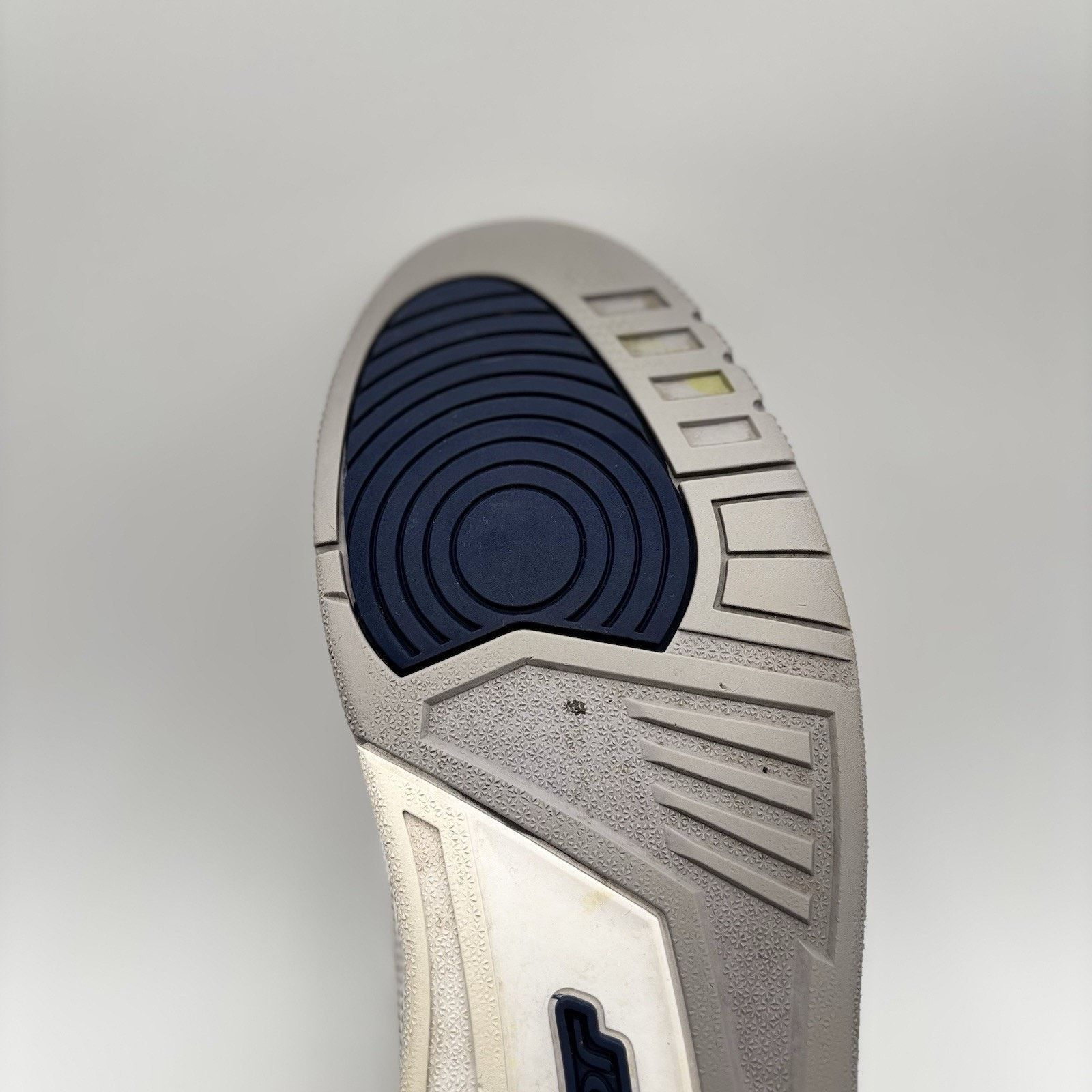 Jordan Brand Size 10 - Air Jordan 3 Retro Midnight Navy Size US 10 / EU 43 - 19 Thumbnail
