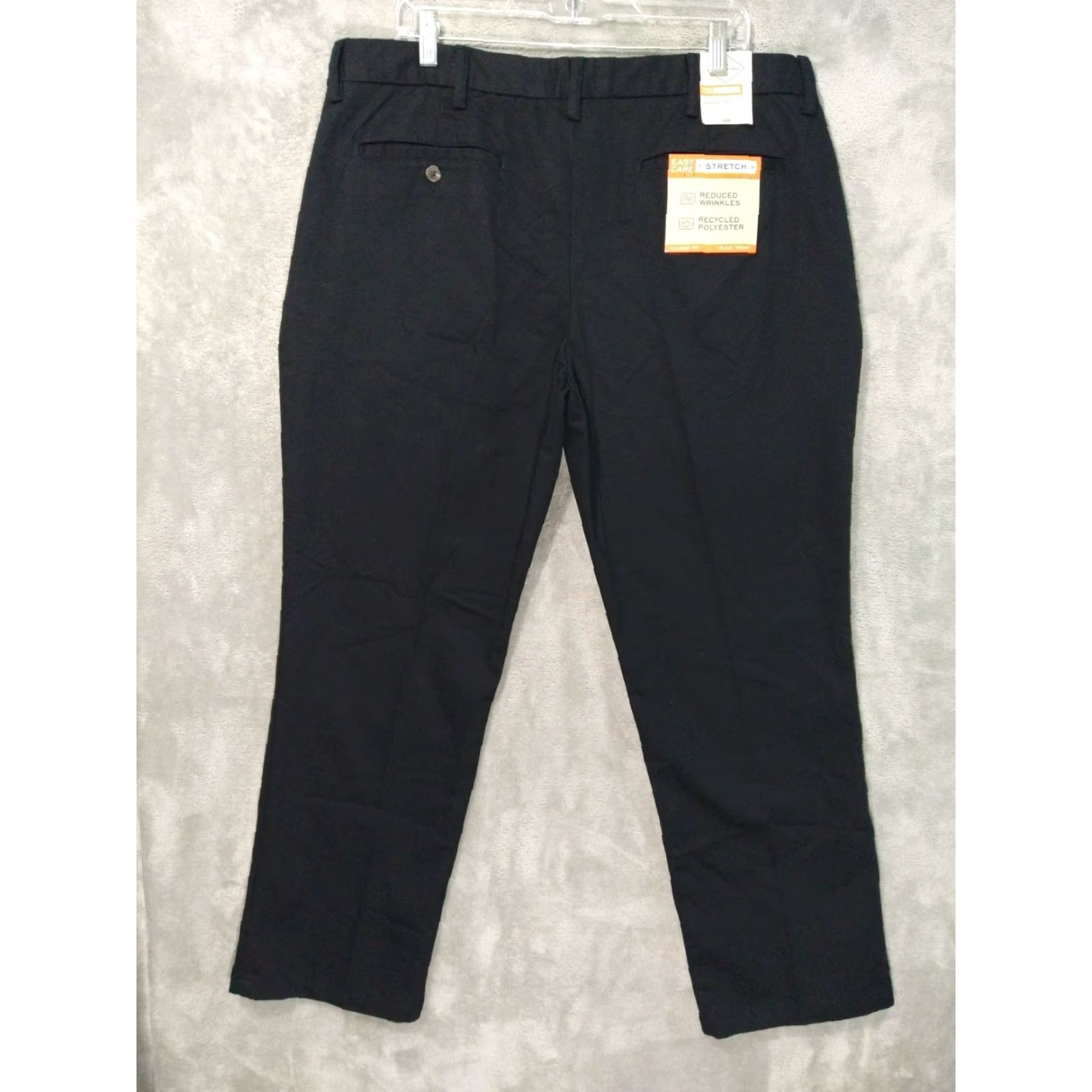 Vintage St John's Bay Pants Mens 38x30 Black Chino Classic Fit Pleated Easy Care Stretch Pants Mens Regular 38 Black Classic Chino Size US 38 / EU 54 - 2 Thumbnail