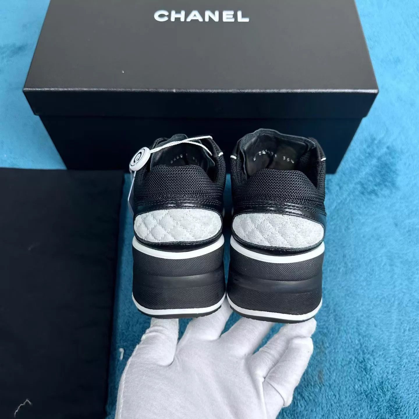 Chanel Chanel 25K Suede Calf Low-Top Heel Sneaker Black 35 Size US 4.5 / IT 34.5 - 4 Thumbnail