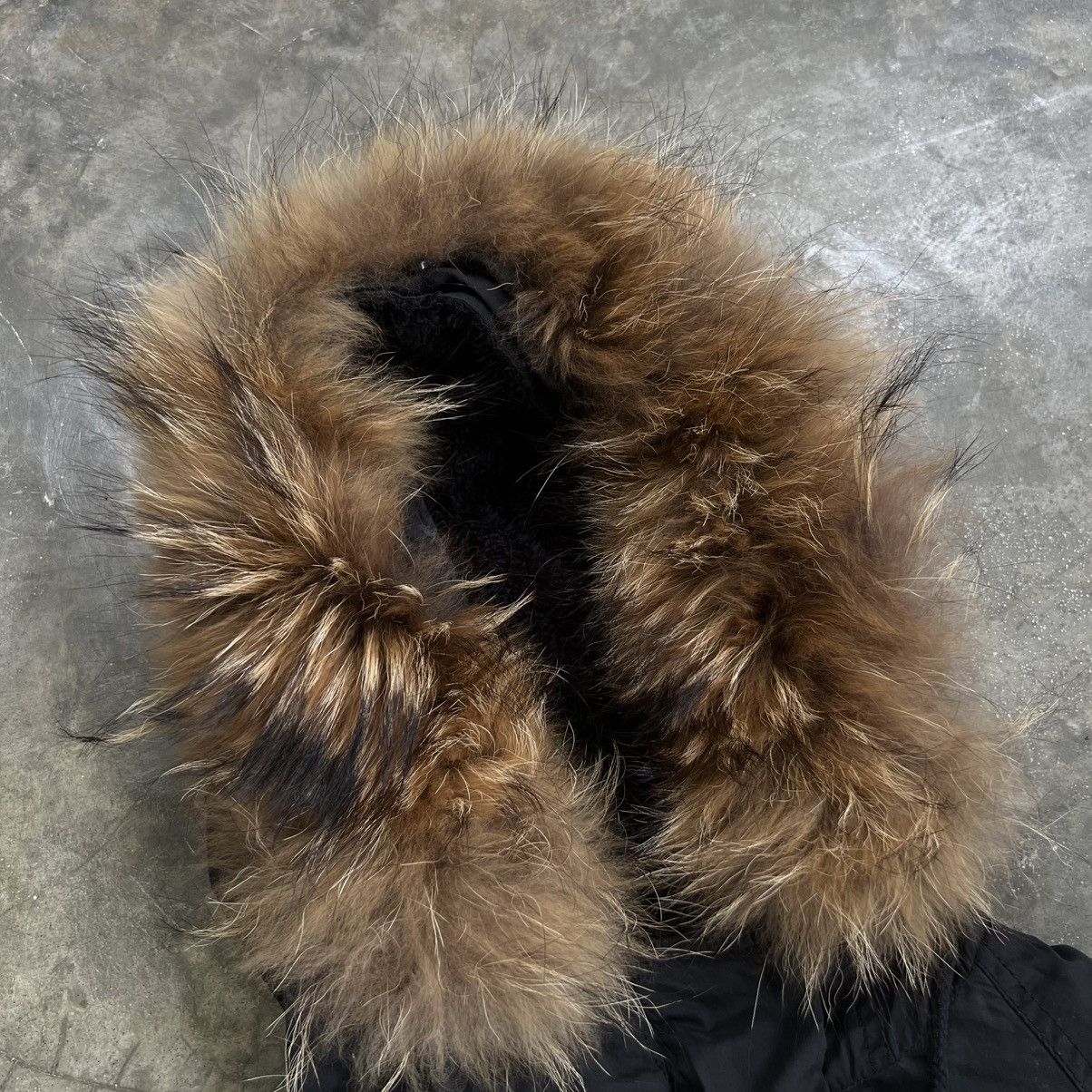 Japanese Brand 2000s Vence Exchange Raccoon Fur Hooded Military Jacket Size US M / EU 48-50 / 2 - 4 Thumbnail