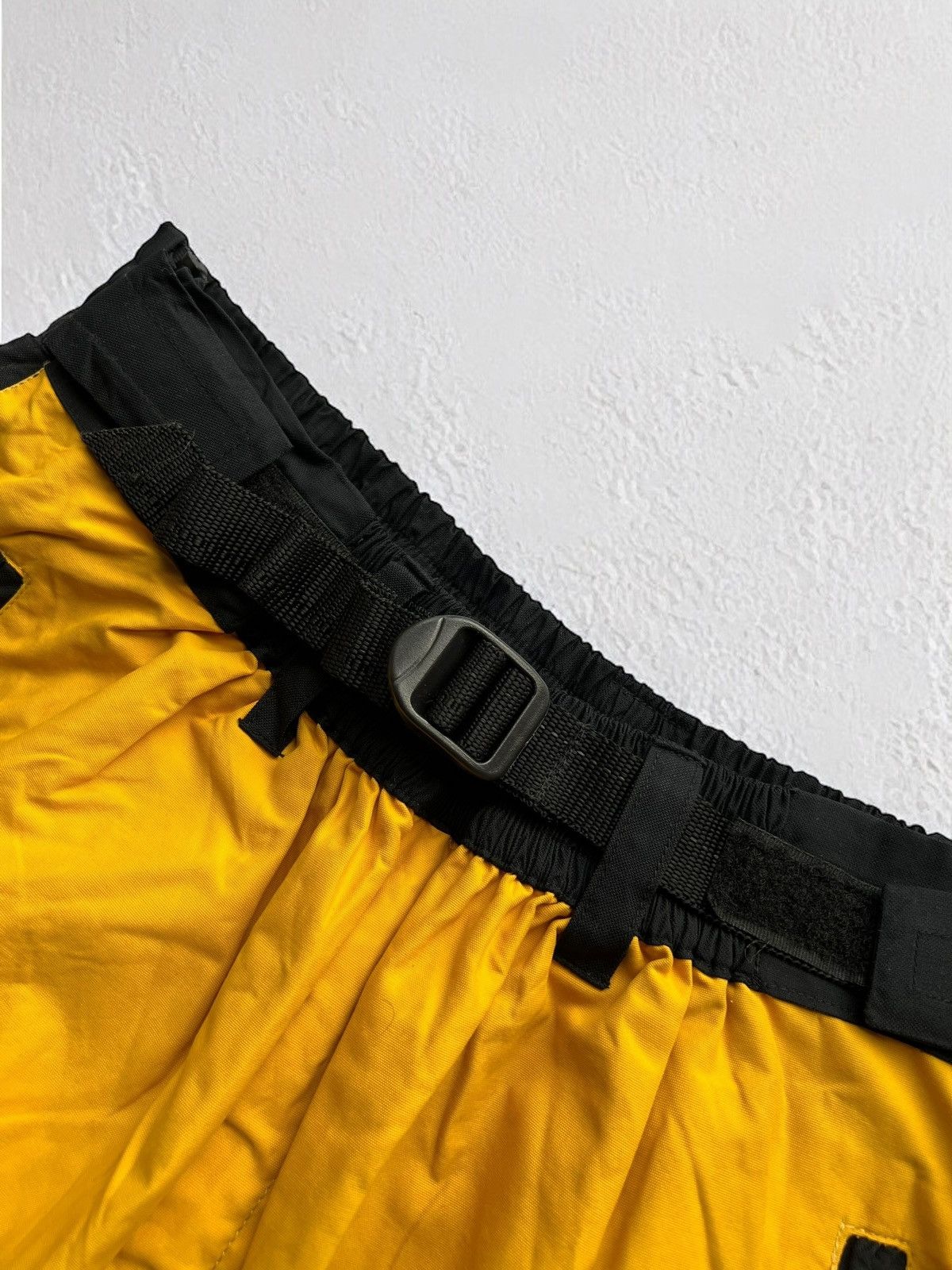 The North Face × Vintage THE NORTH FACE 90s RARE COLOUR BLOCK WATERPROOF PANTS Size US 34 / EU 50 - 7 Thumbnail