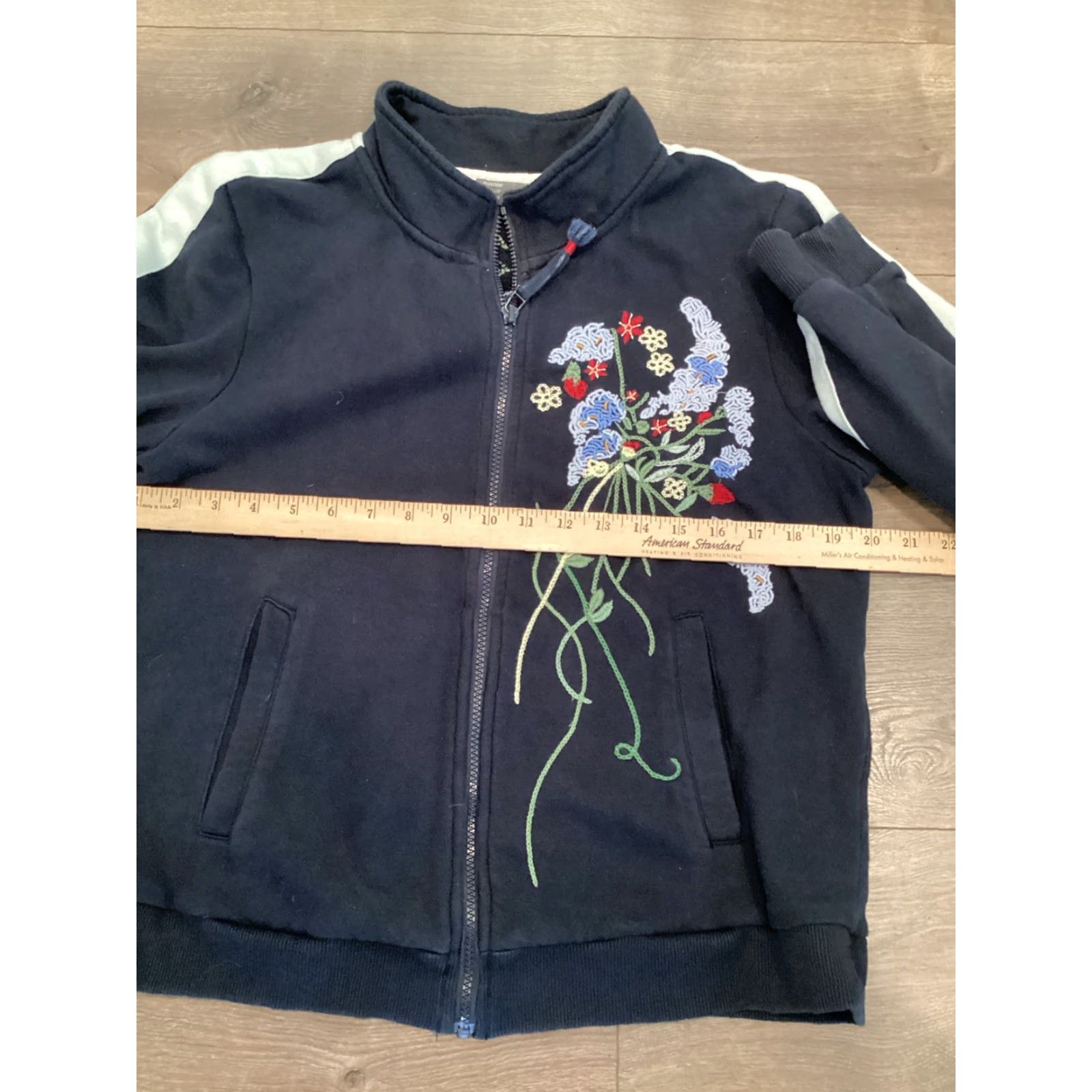 Anthropologie Anthropologie Lizzie Floral Embroidered Full Zip Sweatshirt Jacket Size L Dark Navy/Multi Womens Size L / US 10 / IT 46 - 4 Thumbnail