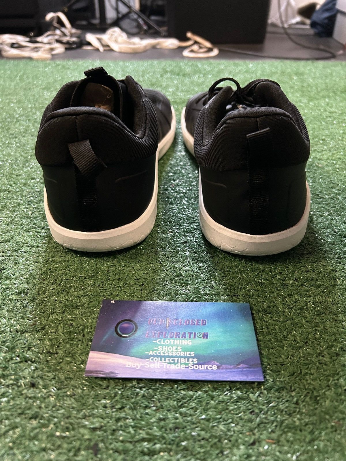 Other Airhas black and white size 10men/11.5women Size US 10 / EU 43 - 5 Thumbnail
