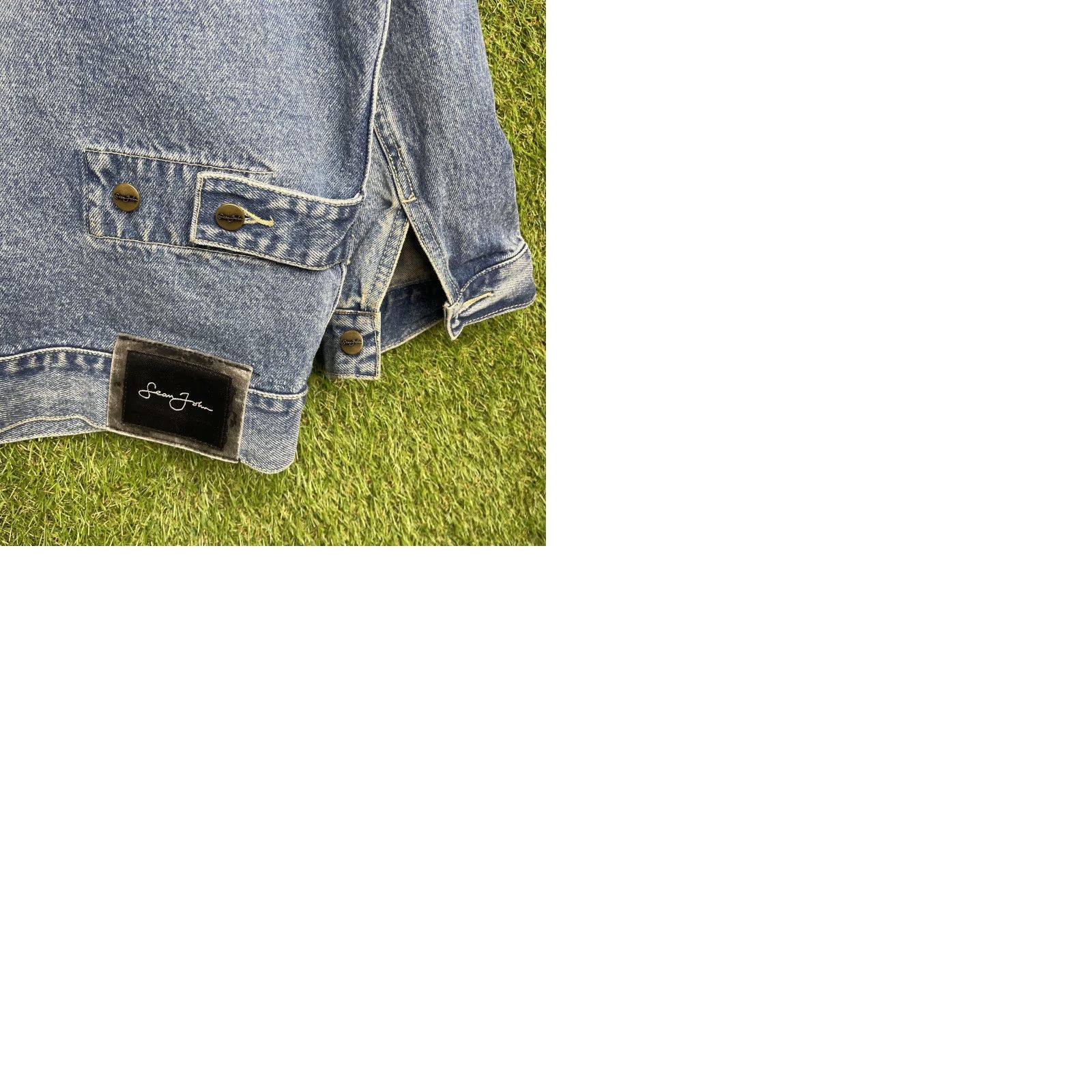 Denime VINTAGE Sean John Jacket Mens 2XL Blue Denim Bomber Embroidered Logo 2000s Jacket Mens 2XL Blue Denim Bomber Embroidered Logo 2000s Size US 39 - 10 Thumbnail