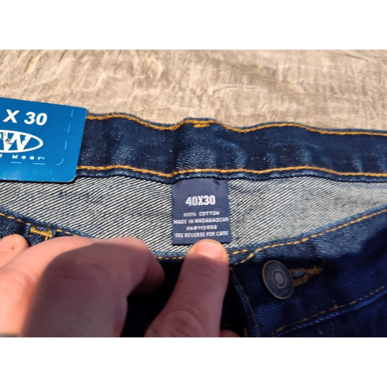 Vintage RUGGED WEAR Jeans Men 40x30 Blue Straight Fit Denim Cotton Relaxed Style Pockets 5 Pocket NWT Size US 40 / EU 56 - 7 Thumbnail