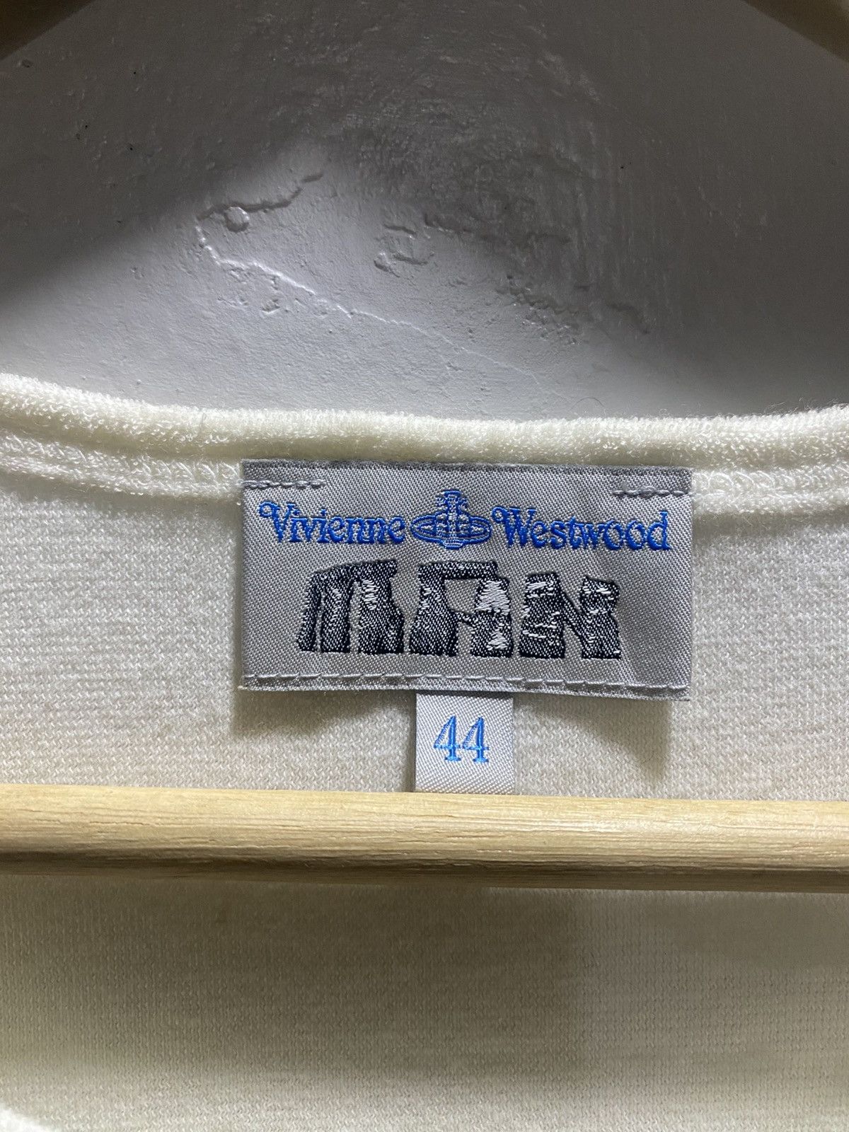 Vivienne Westwood Vintage Vivienne Westwood Man Embroidered Logo T-shirt Size US S / EU 44-46 / 1 - 7 Thumbnail