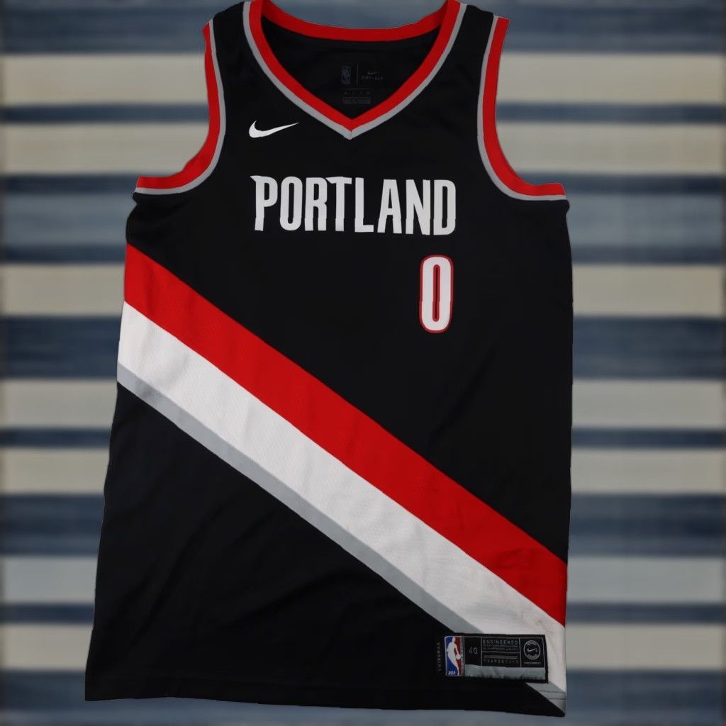 Nike Nike Portland Blazers #0 Damion Lillard Mens Small Basketball Jersey Black Size US S / EU 44-46 / 1 - 1 Thumbnail