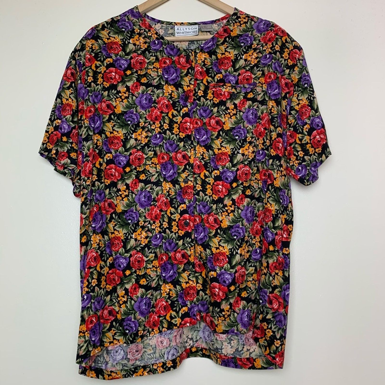 Vintage Vintage Black Floral Button Front Blouse Women’s Size Medium Size M / US 6-8 / IT 42-44 - 7 Thumbnail