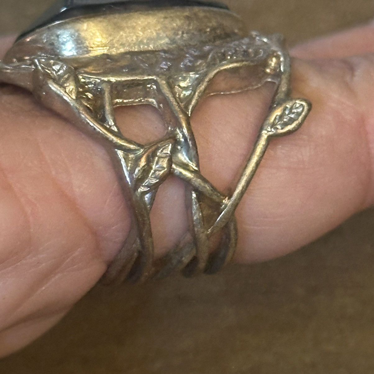 Other Large ornate black stone ring Size ONE SIZE - 5 Thumbnail