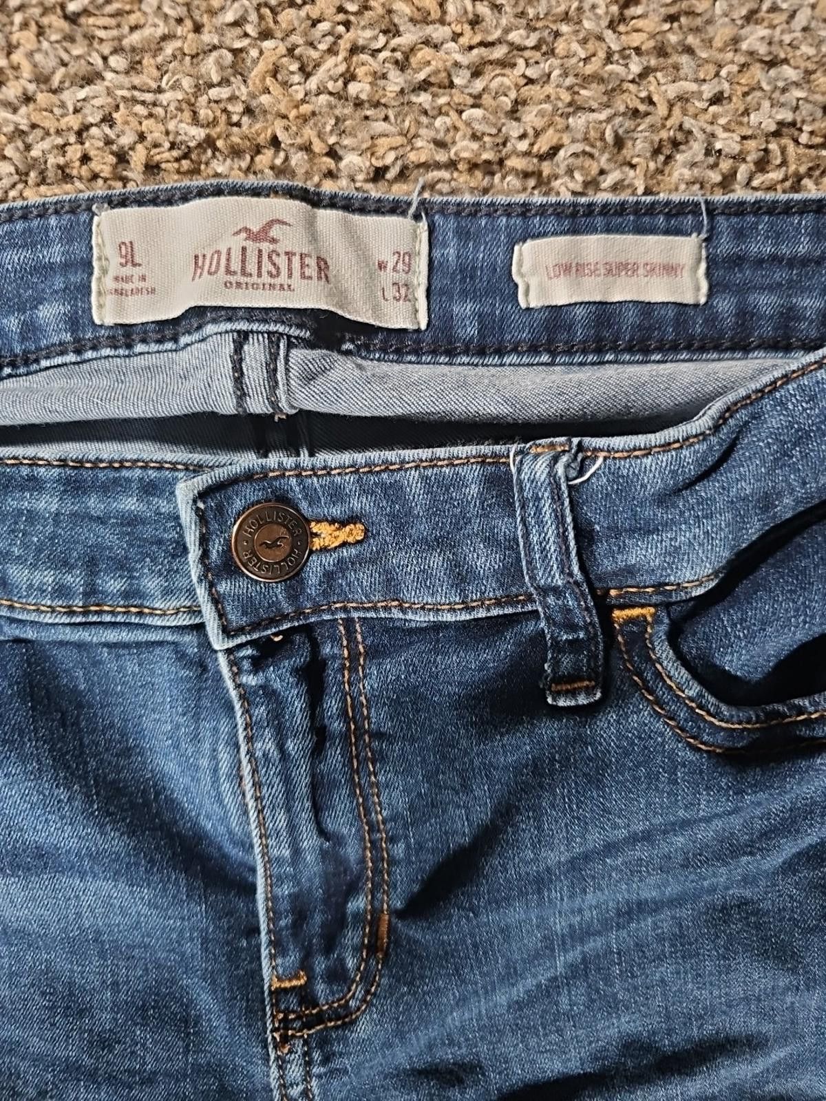 Hollister Hollister 9L 29x32 Low Rise Super Skinny Jeans Size 30" / US 8 / IT 44 - 2 Thumbnail
