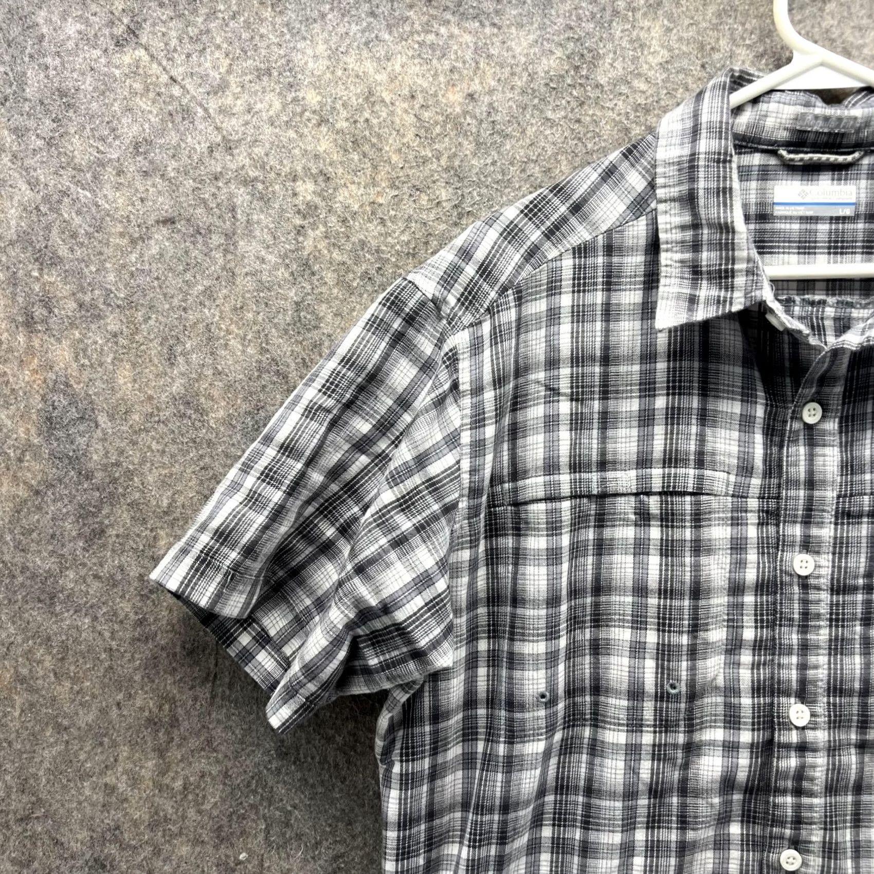 Vintage Columbia Shirt Men Large Gray Plaid Short Sleeve Button-Down Casual/Business/Workwear Size US L / EU 52-54 / 3 - 3 Thumbnail