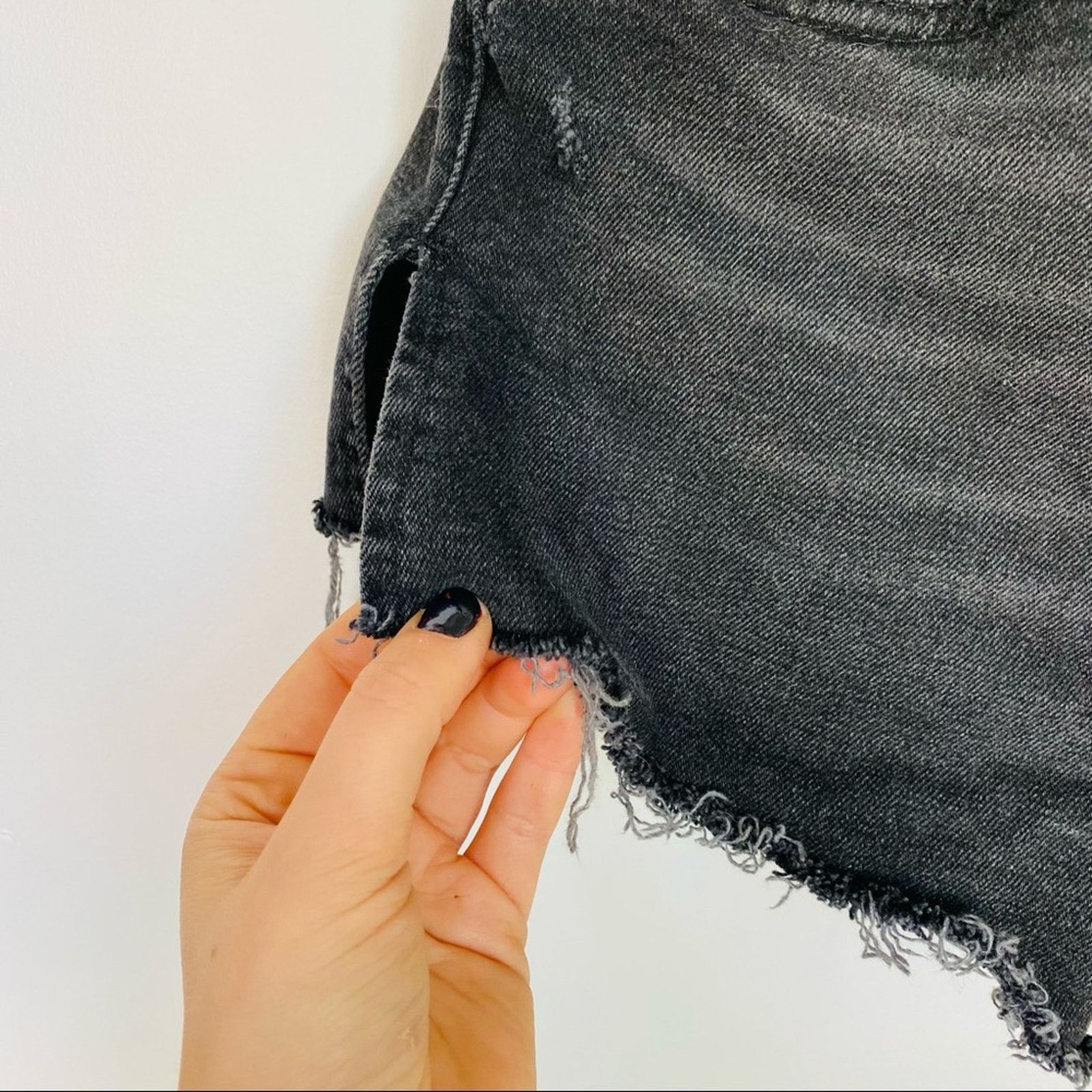 Urban Outfitters BDG Washed Black CutOff Denim Mini Jean Shorts Mid High Rise Size 28" / US 6 / IT 42 - 9 Thumbnail