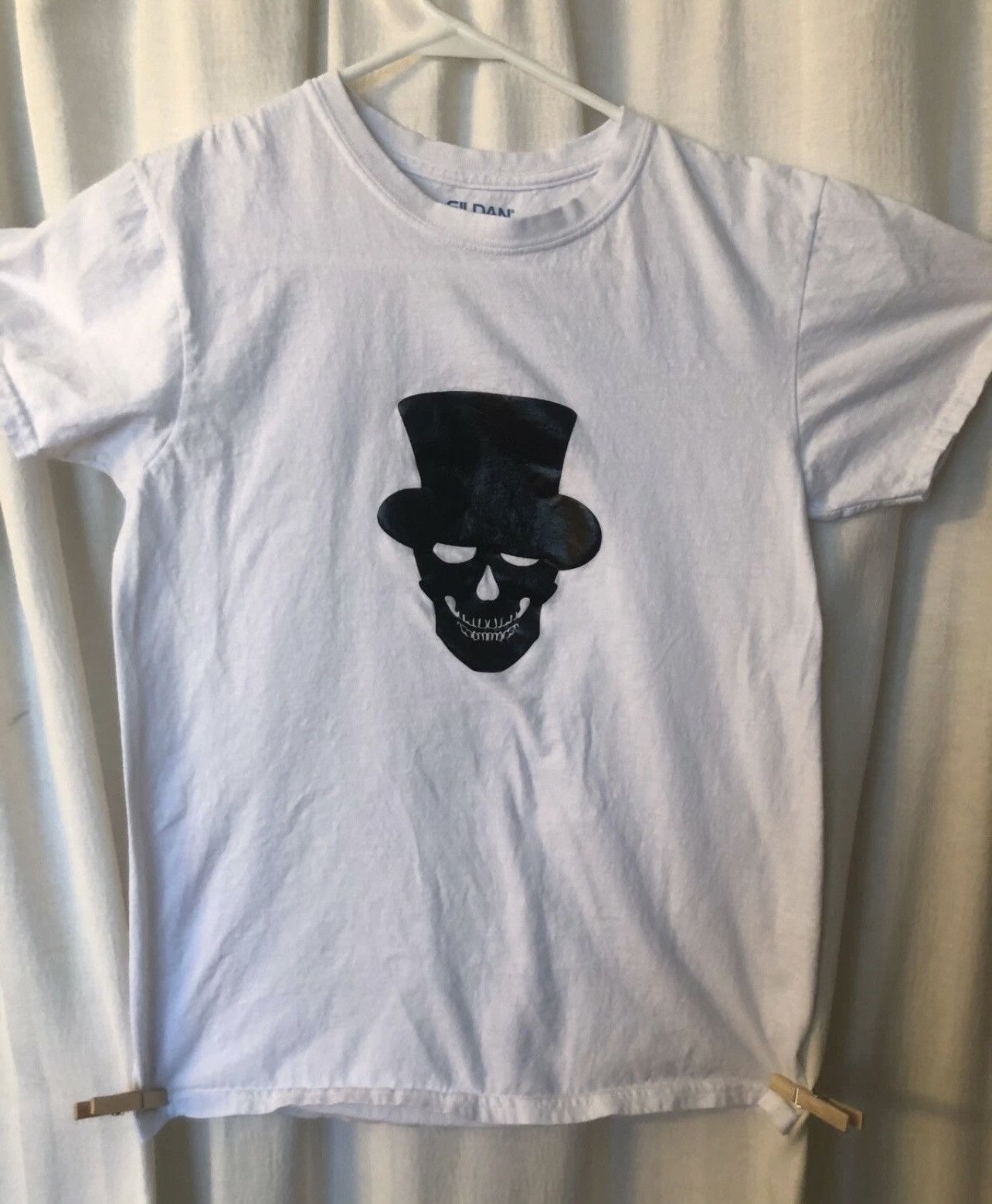 Gildan Tee: Skull Awesome Goth With Top Hat Tee Used Small Size S / US 4 / IT 40 - 1 Thumbnail