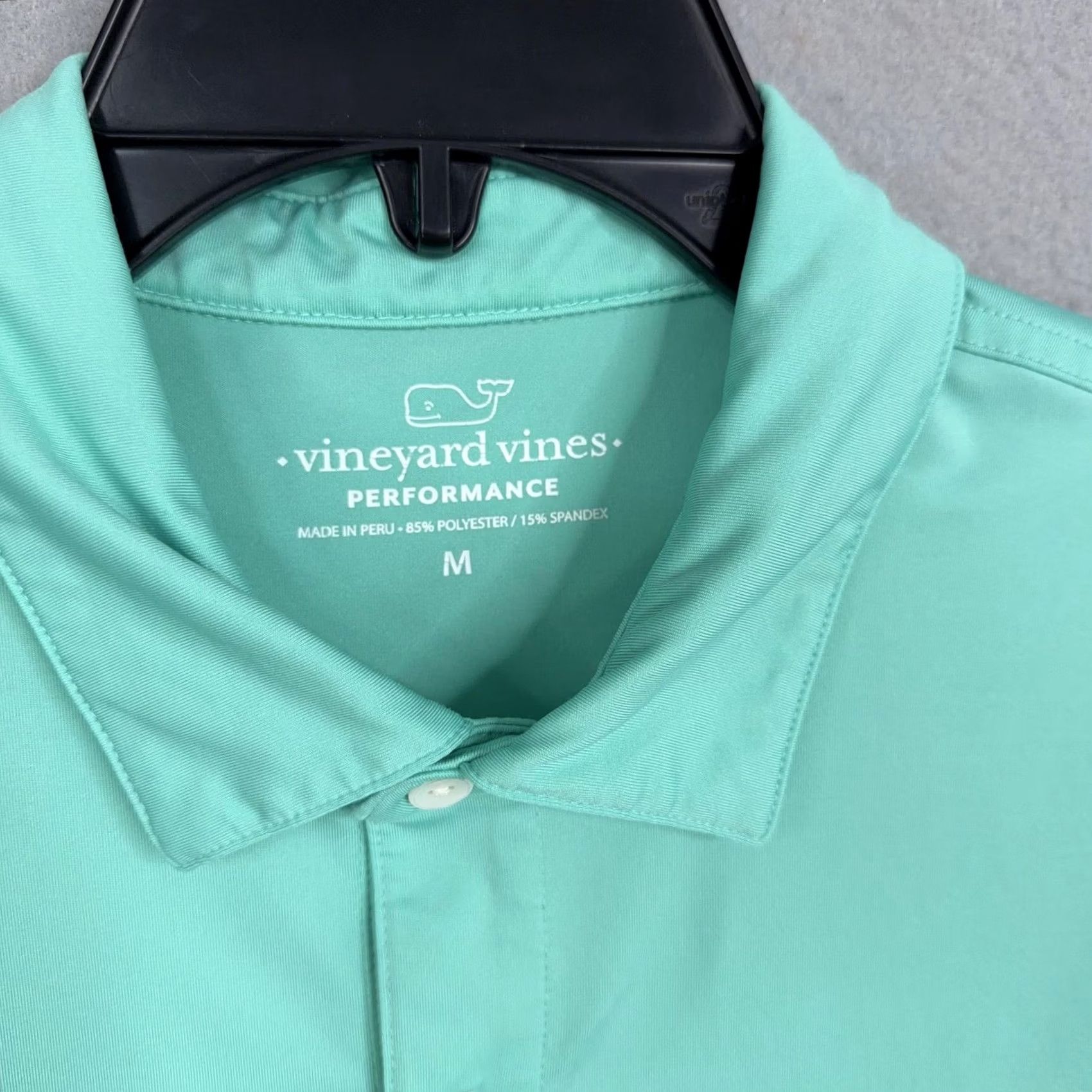 Vineyard Vines VINTAGE not applicable; Original title lacks vintage cue. Size US M / EU 48-50 / 2 - 3 Thumbnail