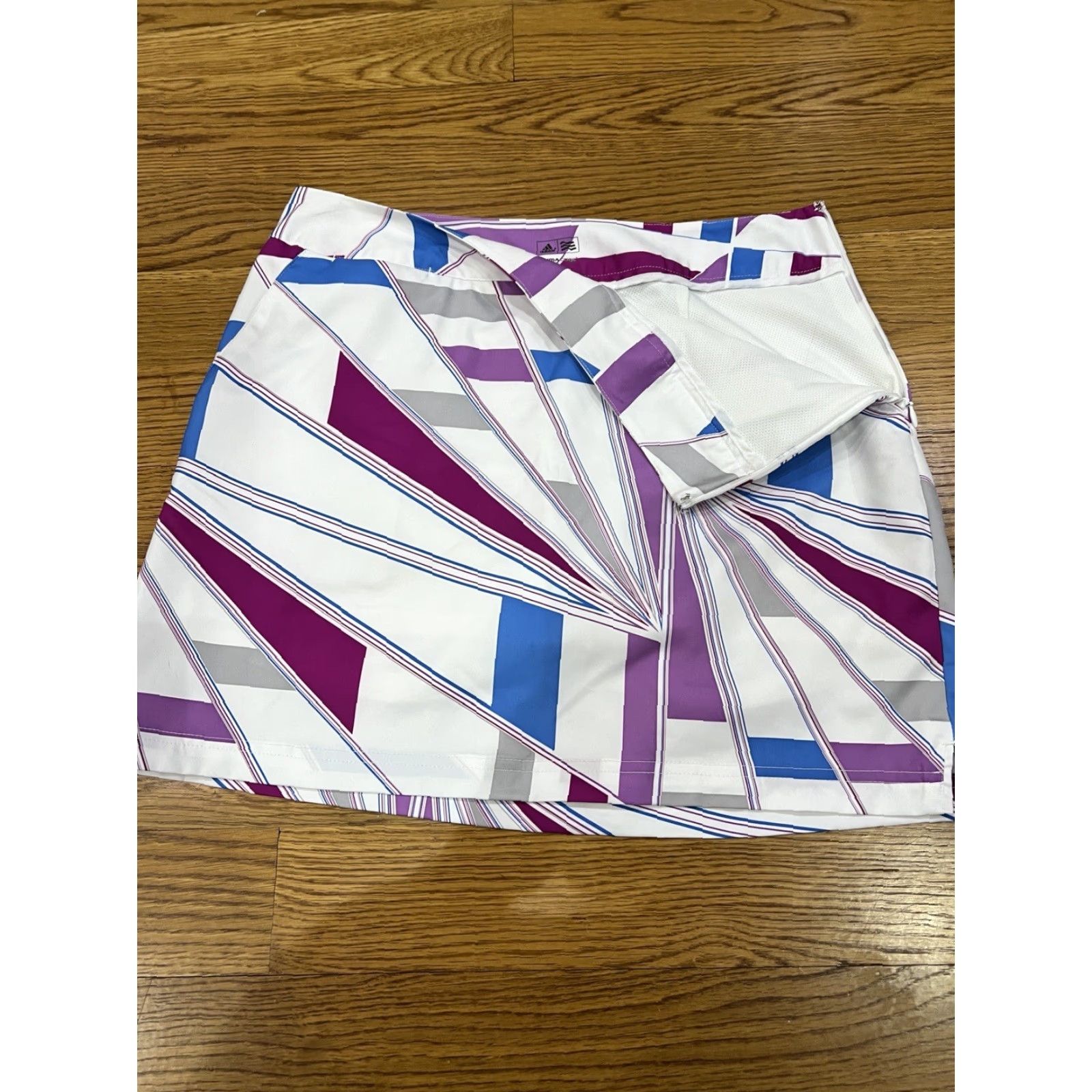 Adidas Adidas ClimaCool Skort Women Sz 6 Pockets Athletic Tennis Golf Hiking Knit Stretch Polyester Spandex Multicolor Geometric Pattern Size 28" / US 6 / IT 42 - 7 Thumbnail