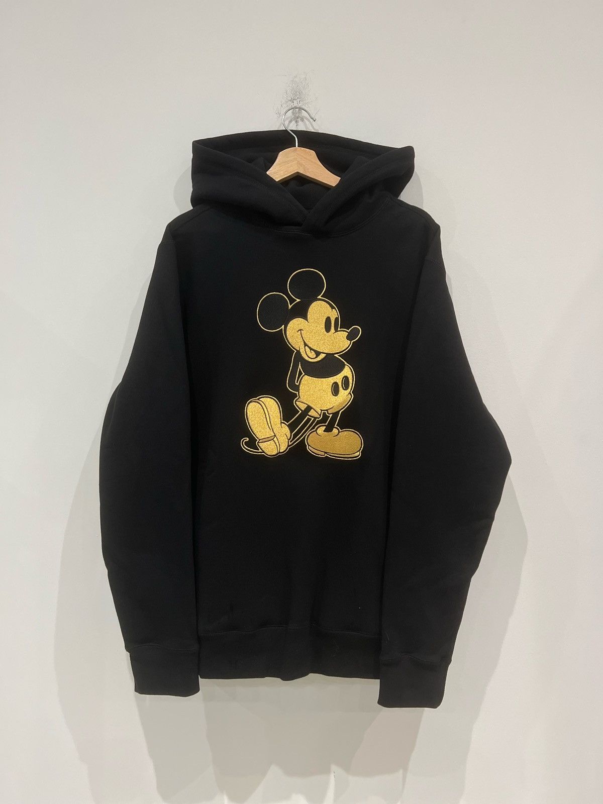 October's Very Own OVO x Disney OG Mickey Hoodie Black Size: XL Size US XL / EU 56 / 4 - 1 Thumbnail