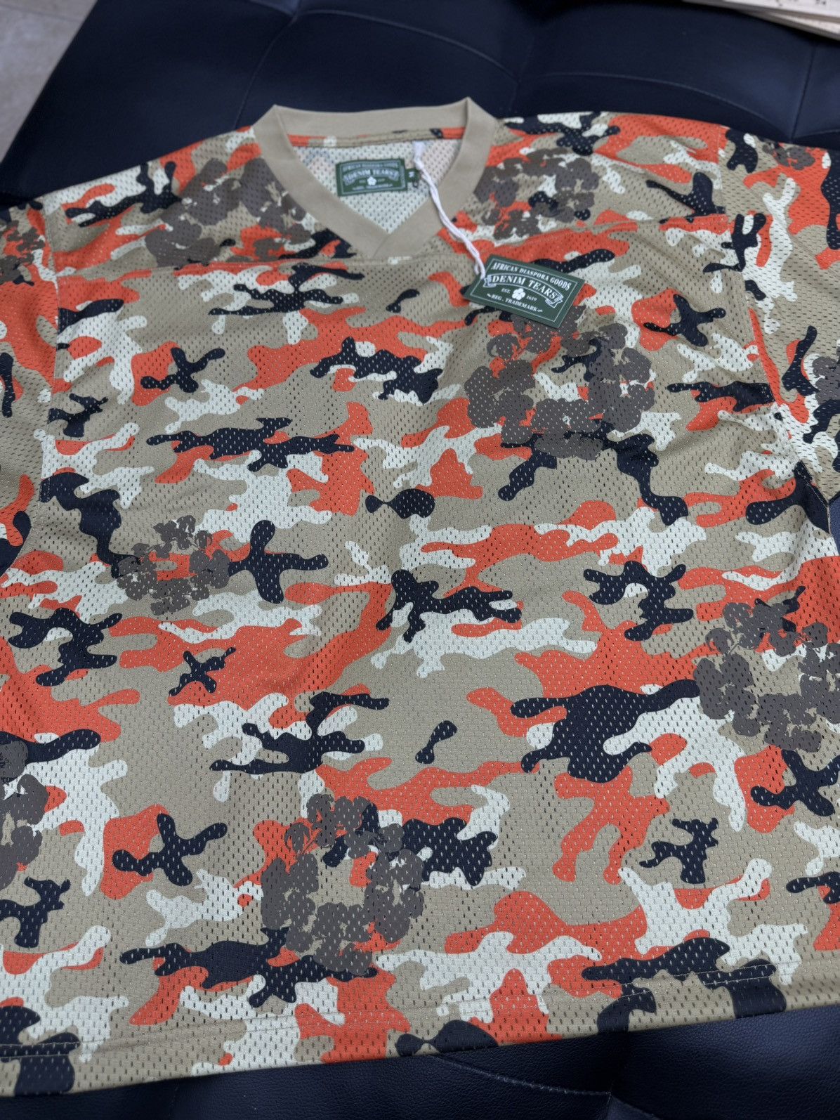 DENIM TEARS Denim Tears Tan Orange Camo Cotton Wreath Jersey (M) (NEW) Size US M / EU 48-50 / 2 - 2 Thumbnail