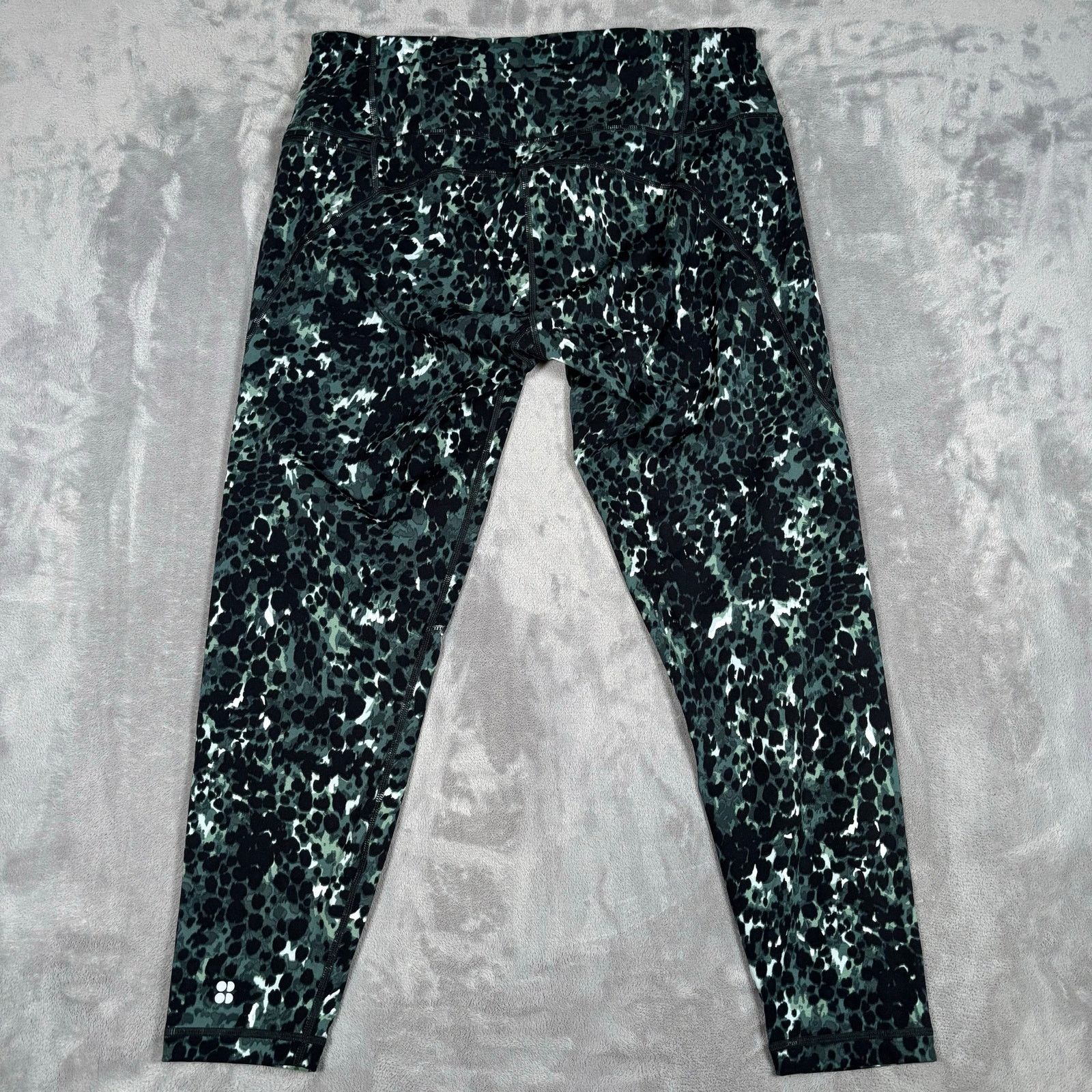 Sweaty Betty Sweaty Betty Power Capris Green Leopard Print Size XL US 12 Size 34" / US 12 / IT 48 - 2 Thumbnail