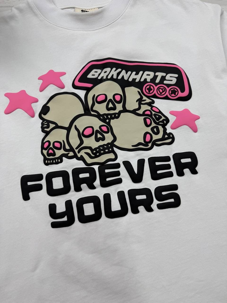 Broken Planet BROKEN PLANET FOREVER YOURS T-SHIRT NO Size US S / EU 44-46 / 1 - 3 Thumbnail